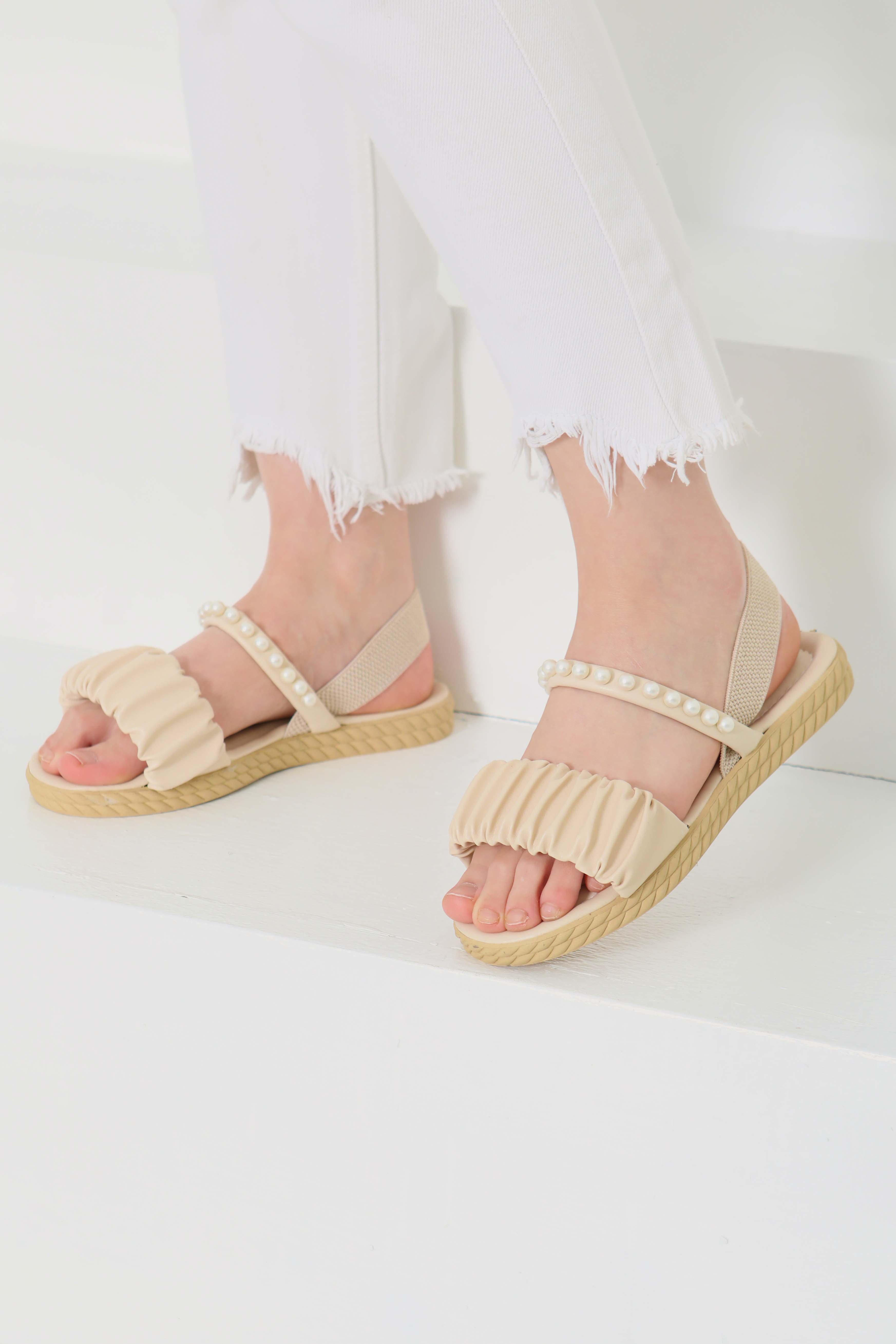 Kadın Krem Lastili İncili Sandelet - 27108 - 1