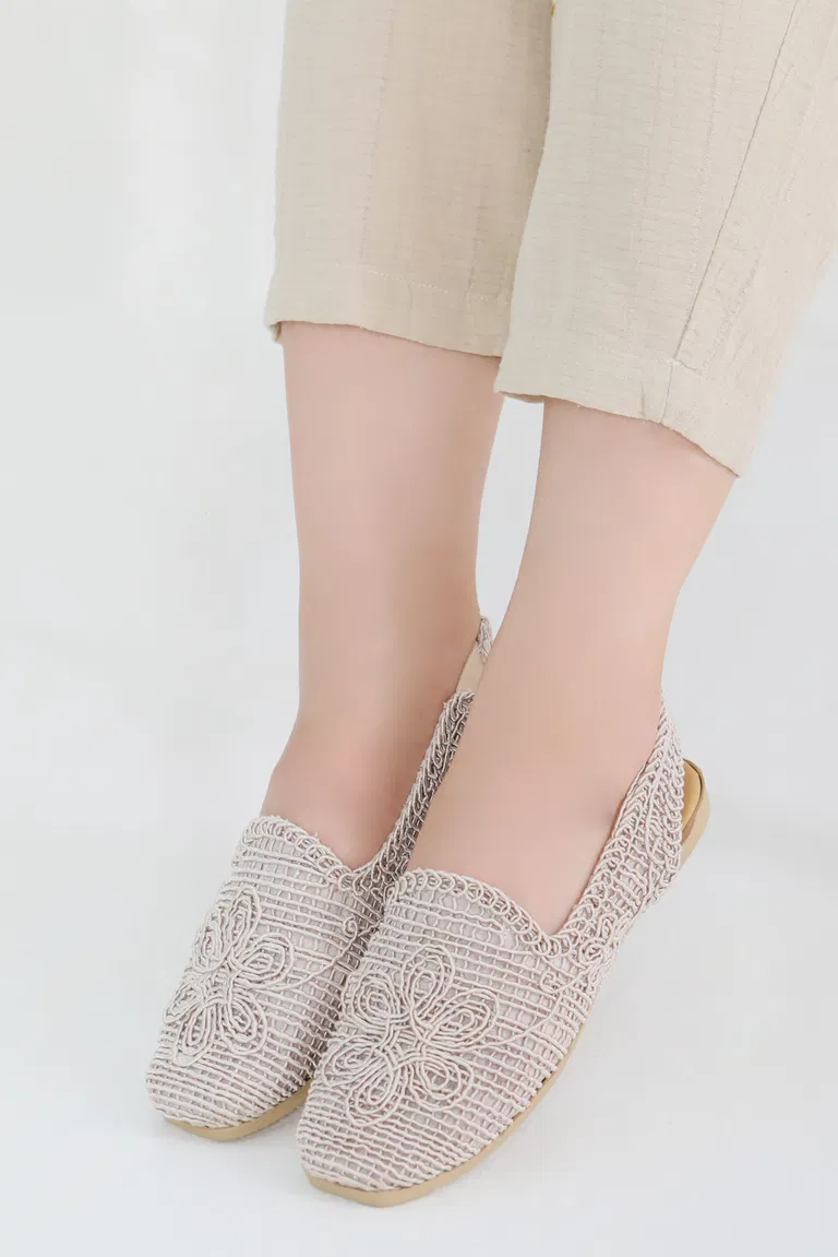 Kadın Krem Nakış Hasırlı Sandalet - 27482 - TOFİSA
