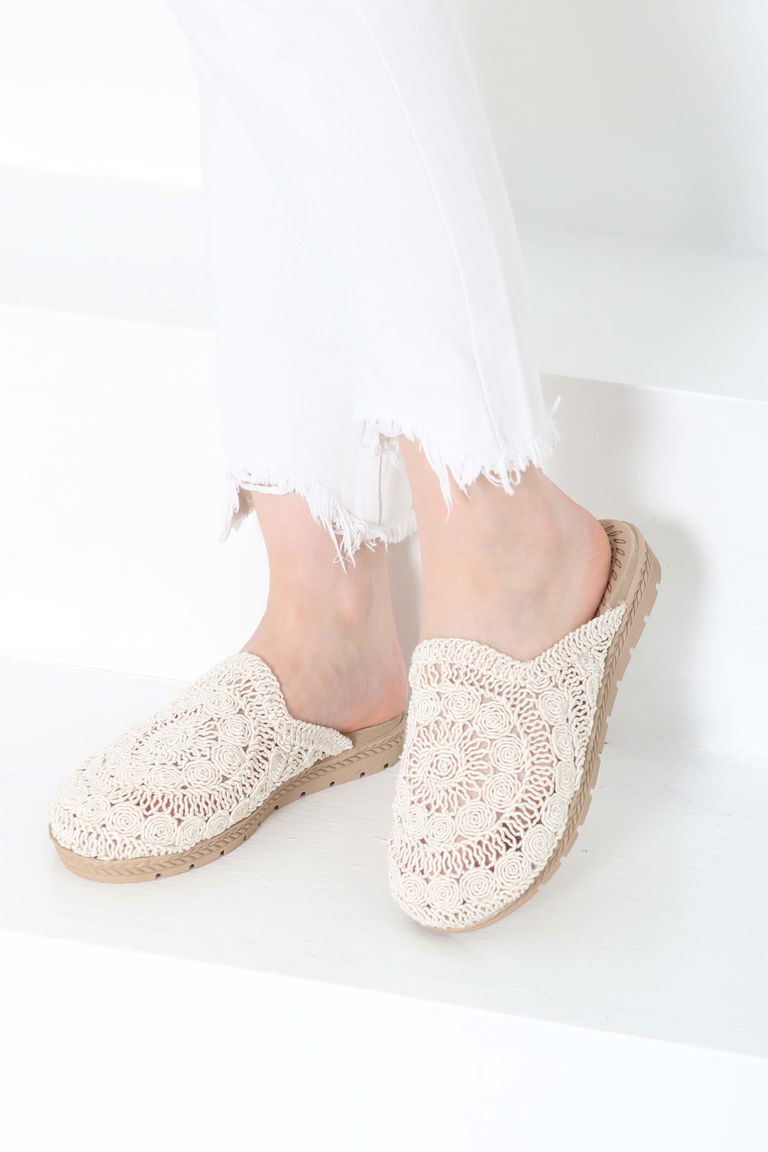 Kadın Krem Nakış Hasırlı Terlik - 27158 - TOFİSA