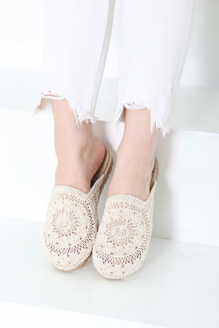 Kadın Krem Nakış Hasırlı Terlik - 27158 - TOFİSA