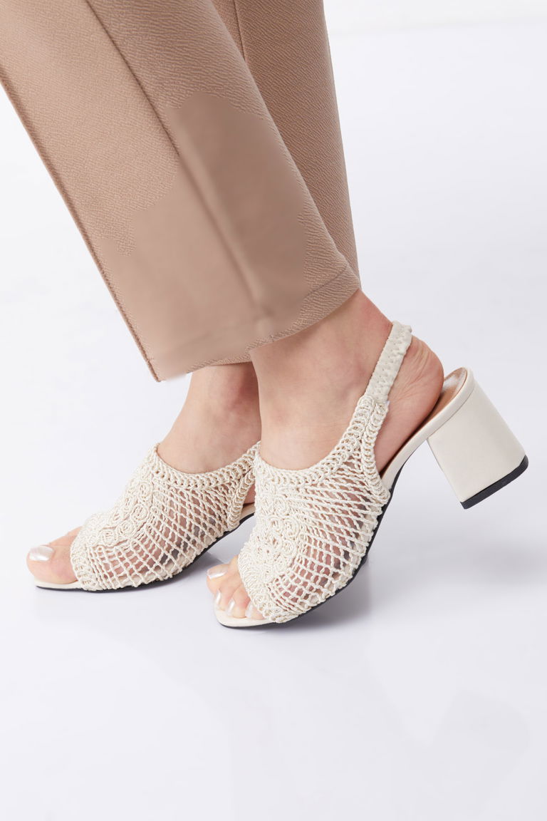 Kadın Krem Topuklu Nakışlı Sandelet - 27154 - TOFİSA