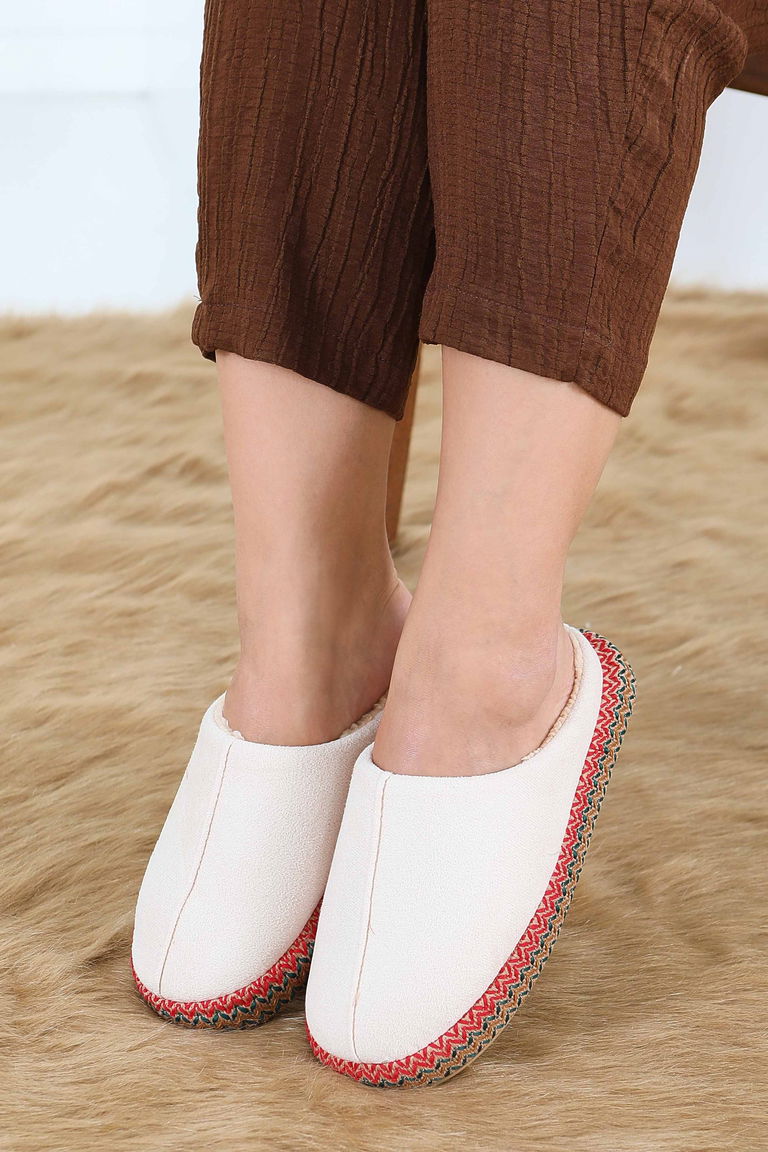 Kadın Krem Yanları Nakışlı Ev Terliği - 27781-KREM - TOFİSA