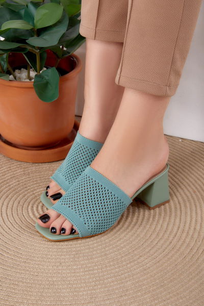 Kadın Mint Tokalı Hasır Terlik - 25724 