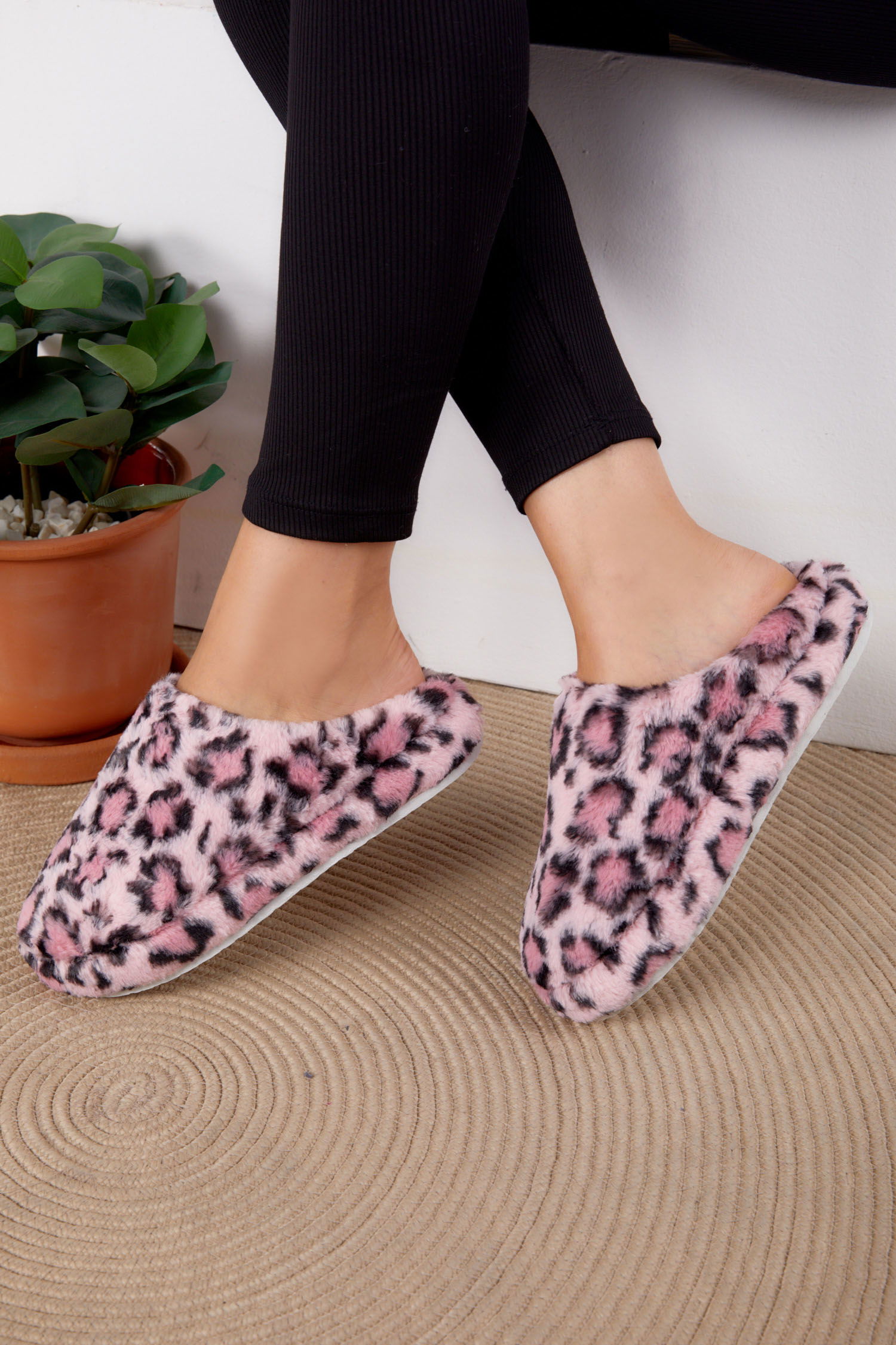 Kadın Pembe Leopar Desenli Ev Terliği - 26293 - 2