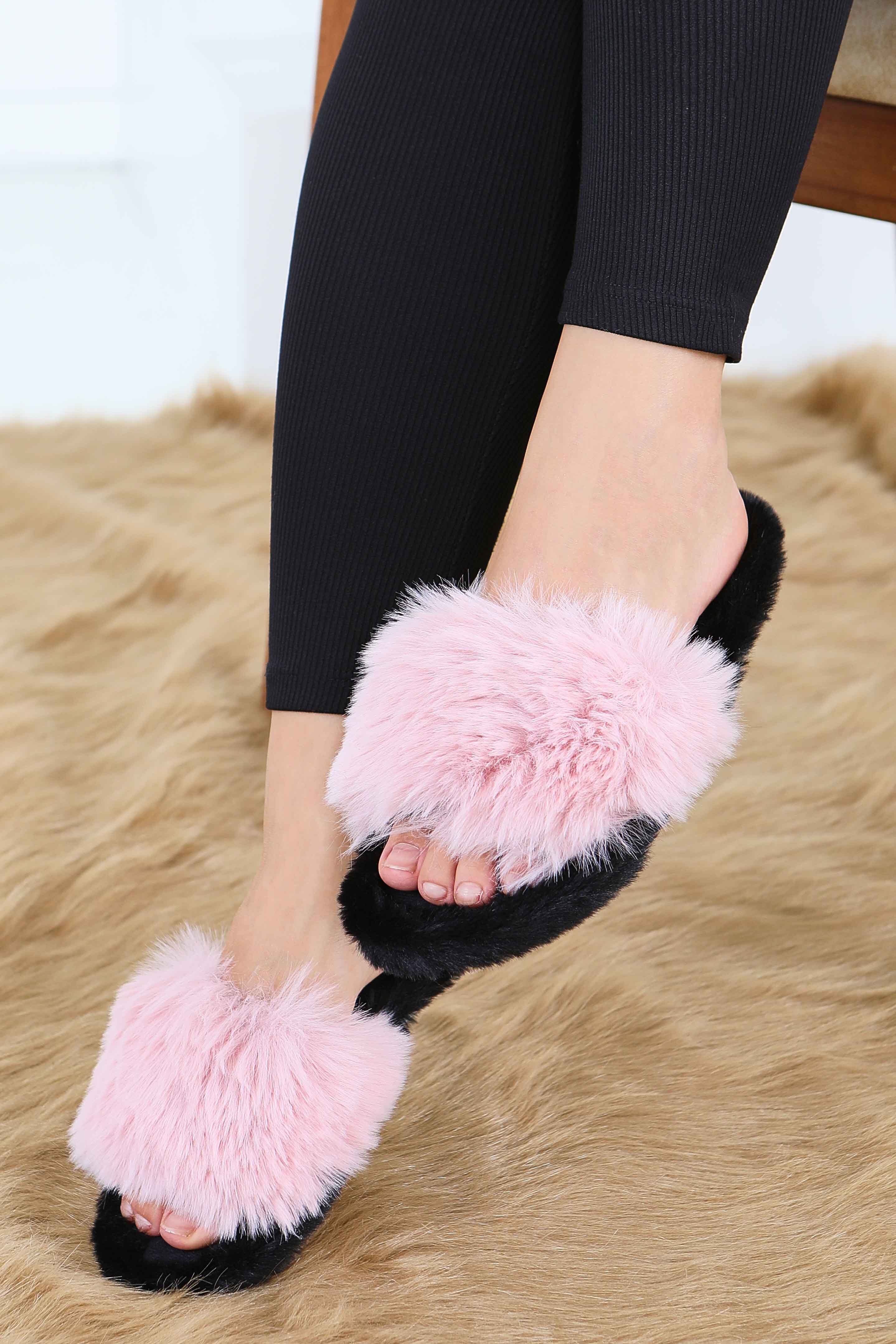 Kadın Pembe Ponponlu Ev Terliği - 27782-PEMBE - 2