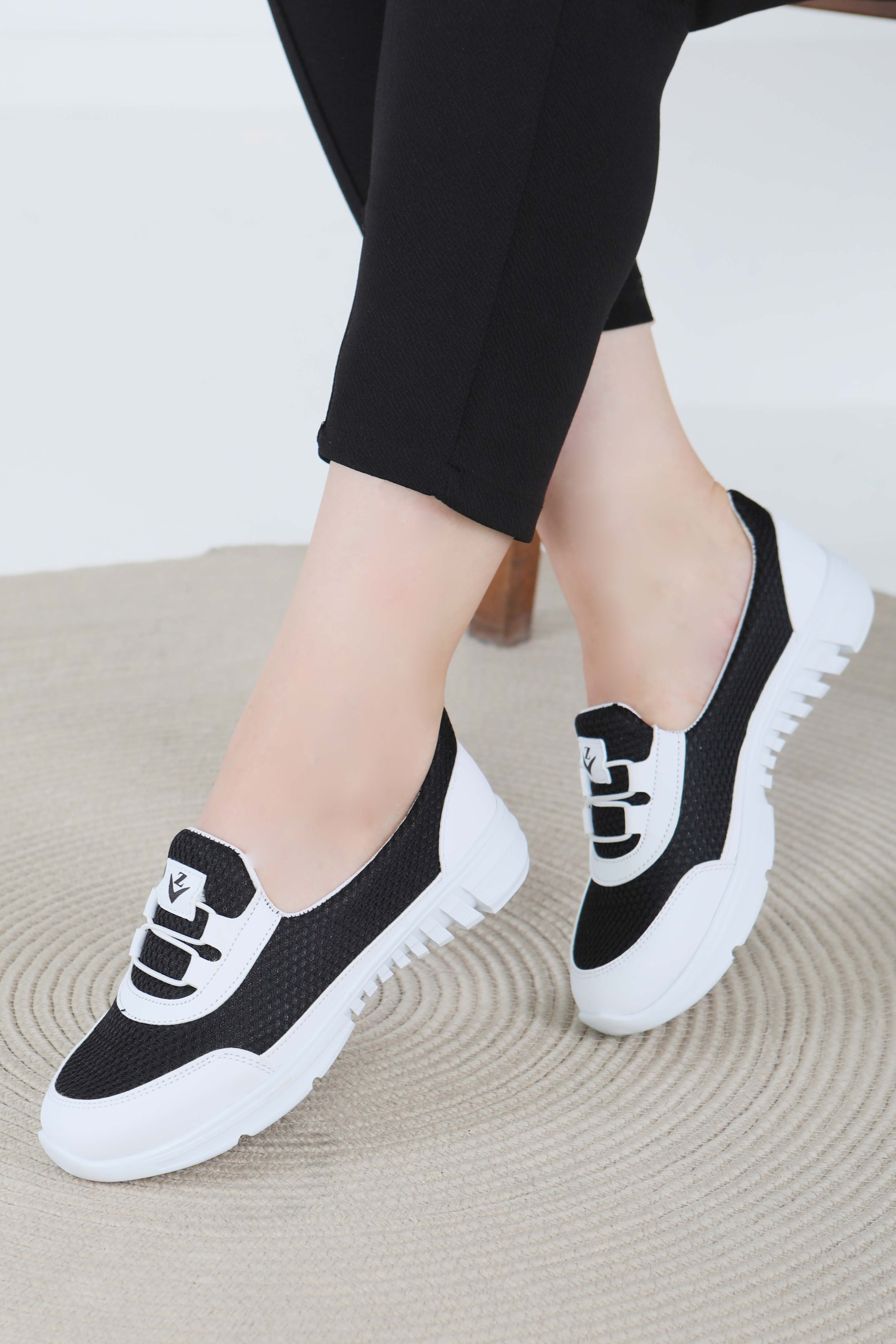 Kadın Siyah Beyaz Lastikli File Babet - 27475 - 4