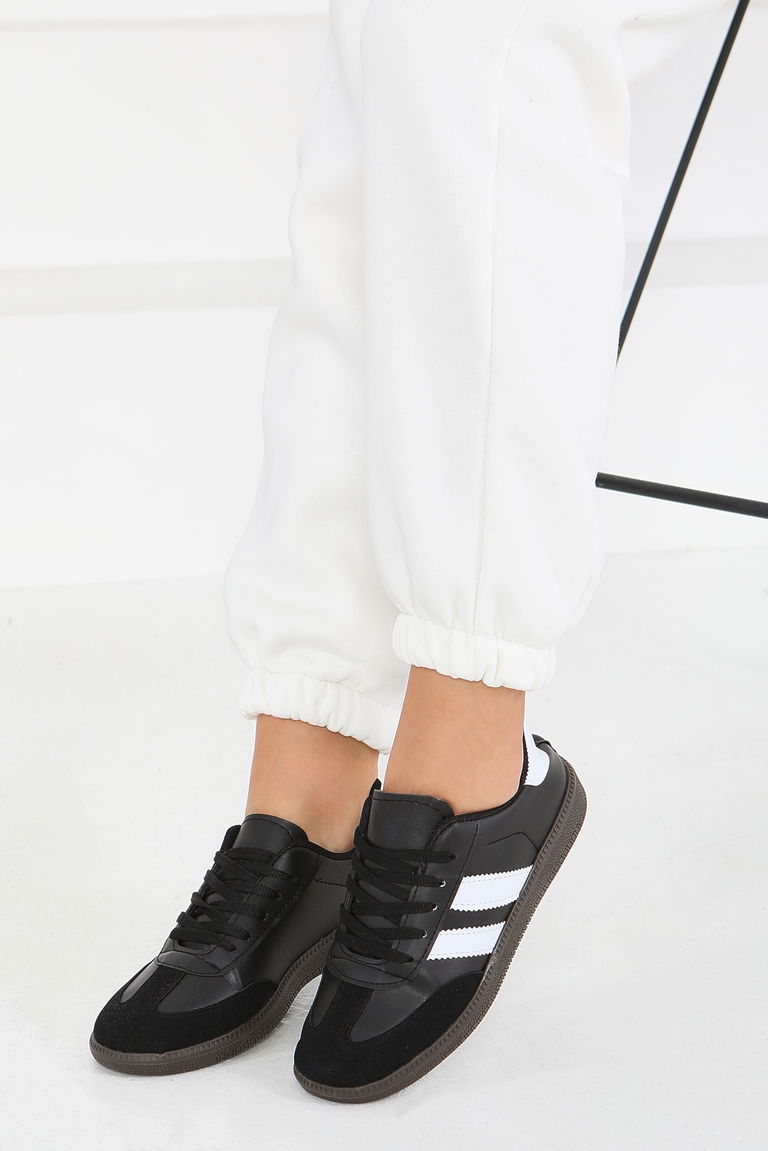 Kadın Siyah Beyaz Suni Deri Spor Ayakkabı - 27702-SIYAH-BEYAZ - TOFİSA