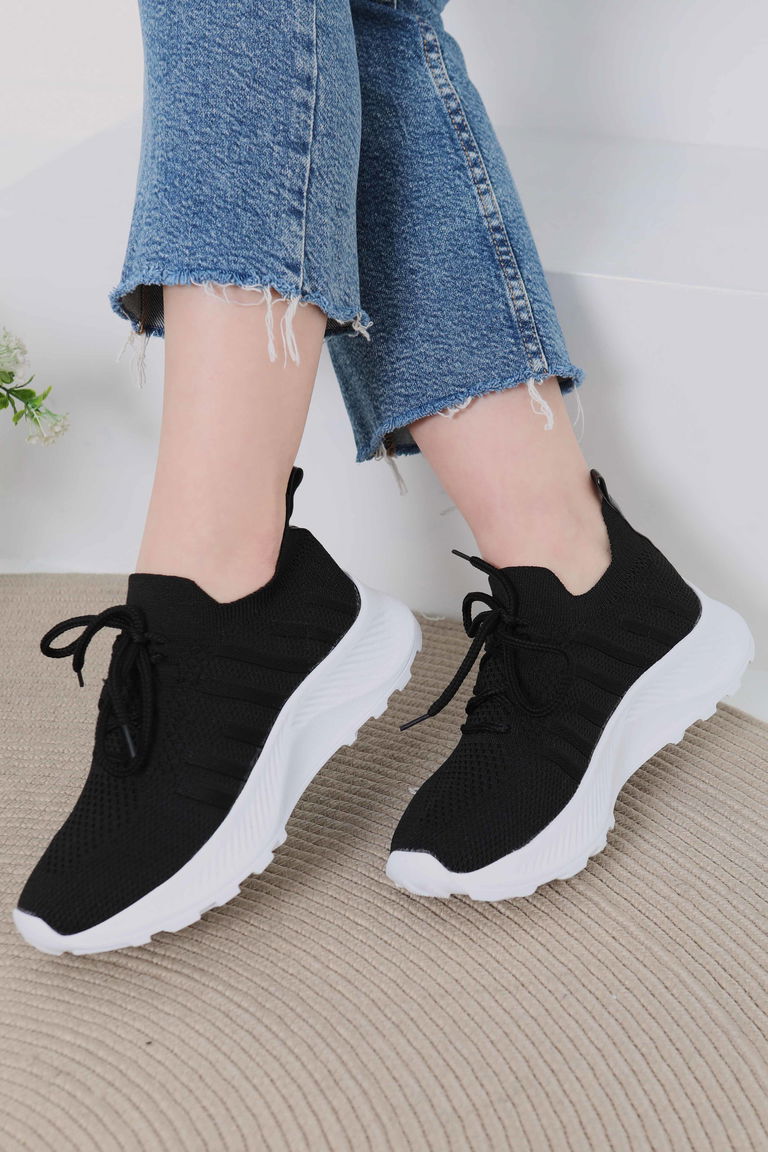 Kadın Siyah Beyaz Yüksek Tabanlı Spor Ayakkabı - 27082 - TOFİSA