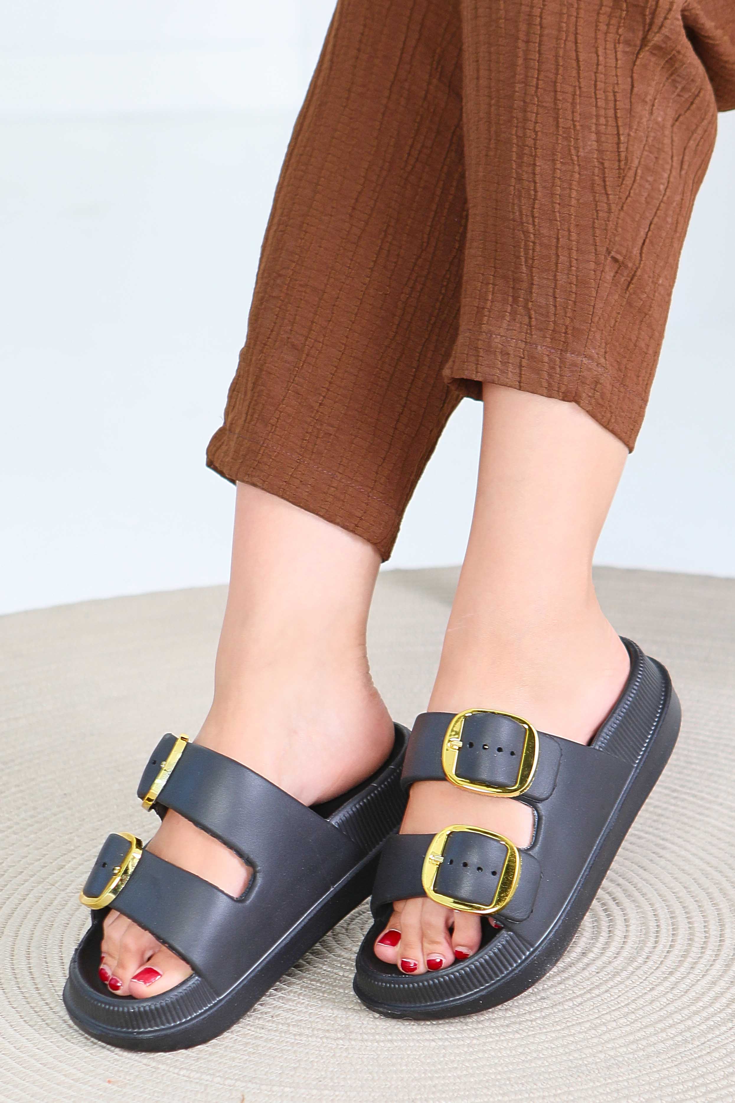 Kadın Siyah Çift Kemerli Terlik - 27565 - 1