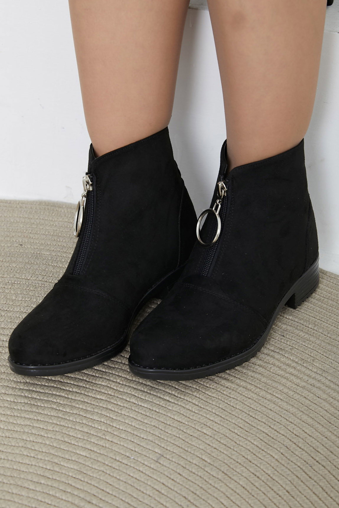 Kadın Siyah Fermuarlı Yarım Bot - 26705 - 2