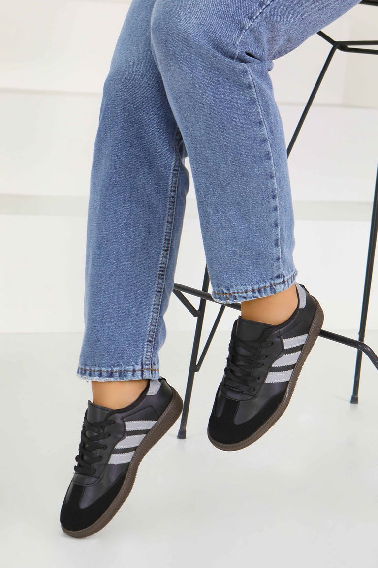 Kadın Siyah Gri Suni Deri Spor Ayakkabı - 27702 - TOFİSA