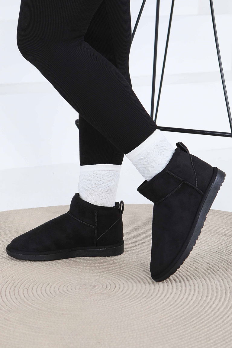 Kadın Siyah İçi Peluş Yarım Süet Bot - 27784-SIYAH - TOFİSA