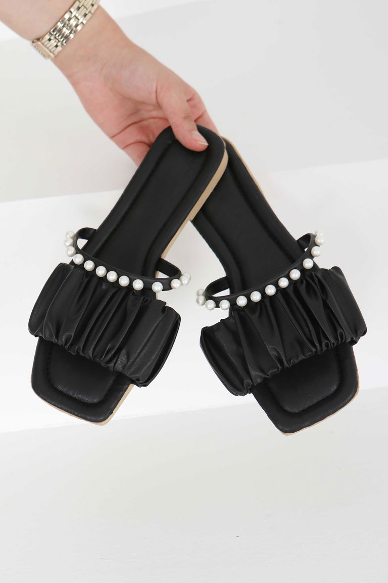 Kadın Siyah İncili Terlik - 27399 - TOFİSA