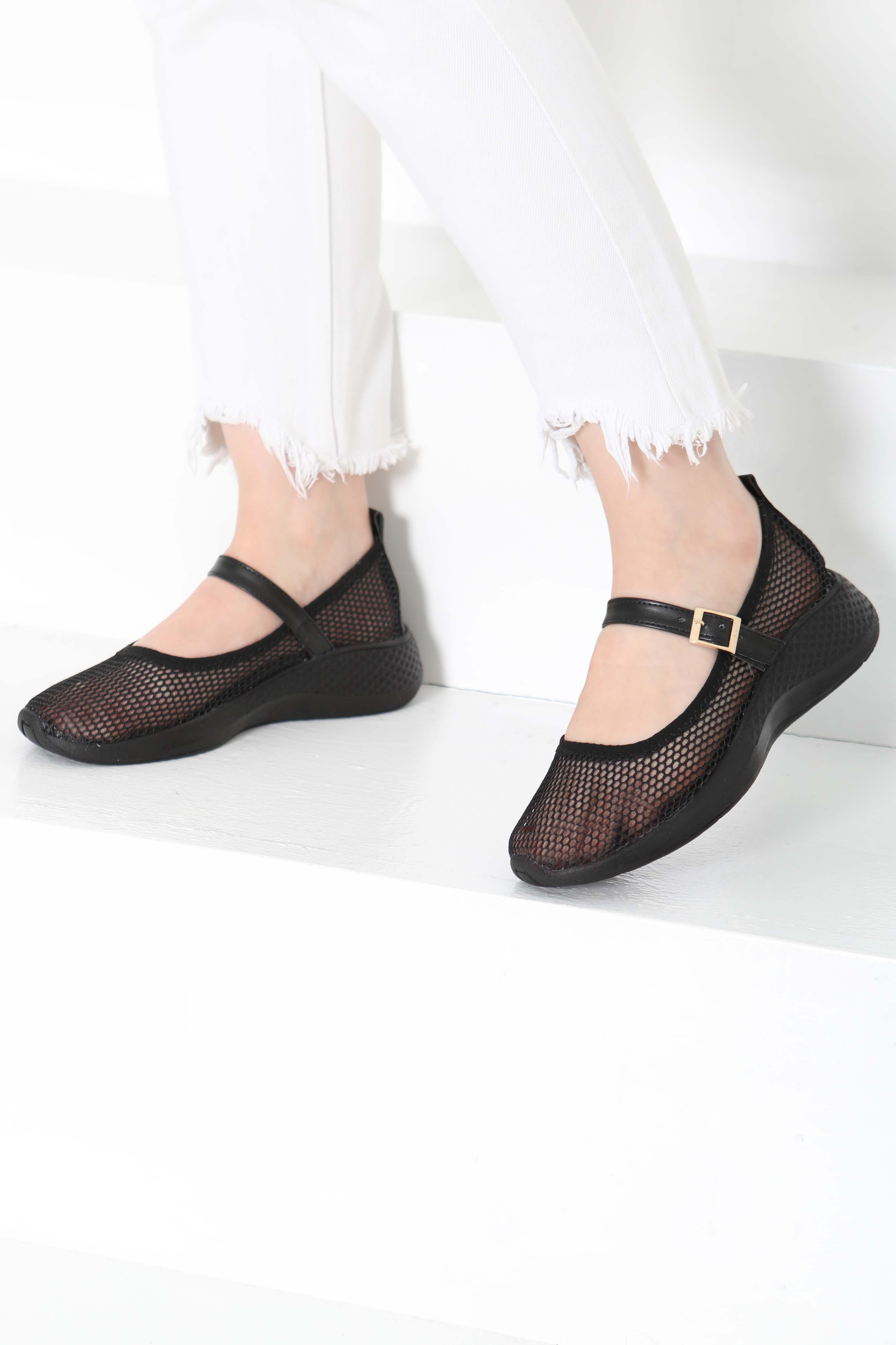 Kadın Siyah Kemerli File Babet Ayakkabı - 27144 - 1