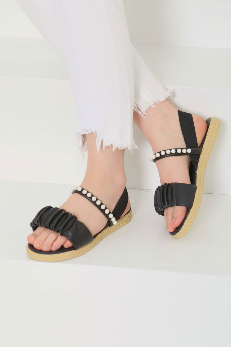 Kadın Siyah Lastili İncili Sandelet - 27108 - TOFİSA