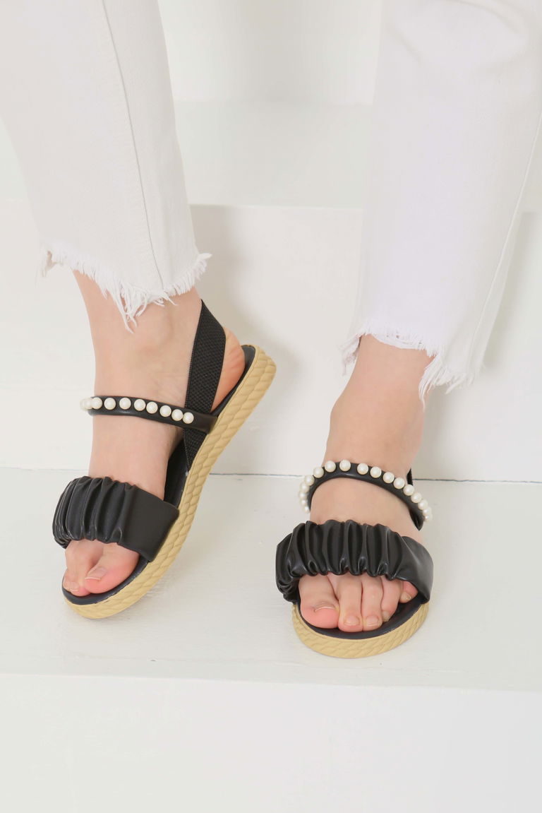 Kadın Siyah Lastili İncili Sandelet - 27108 - TOFİSA