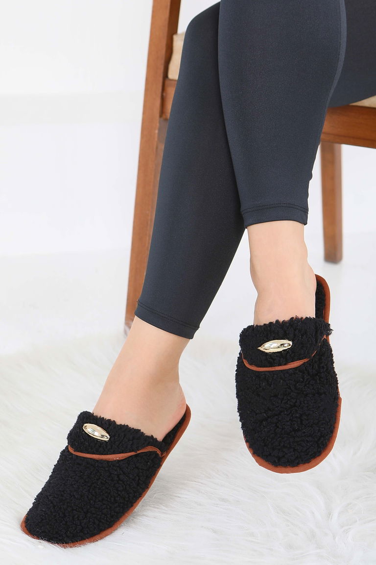 Kadın Siyah Tokalı Peluş Ev Terliği - 27912-SIYAH - TOFİSA