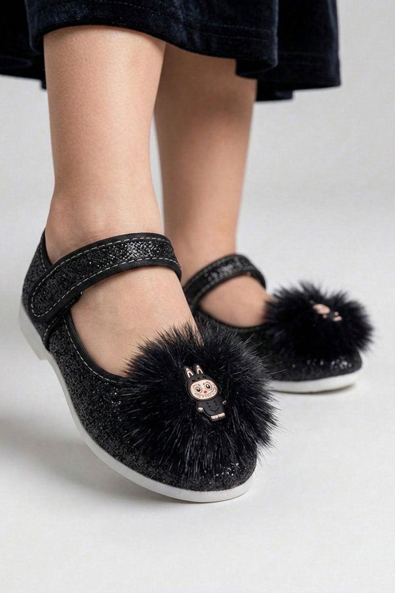 Kadın Siyah Tüy Detaylı Cırtlı Babet - 28303-SIYAH - 2