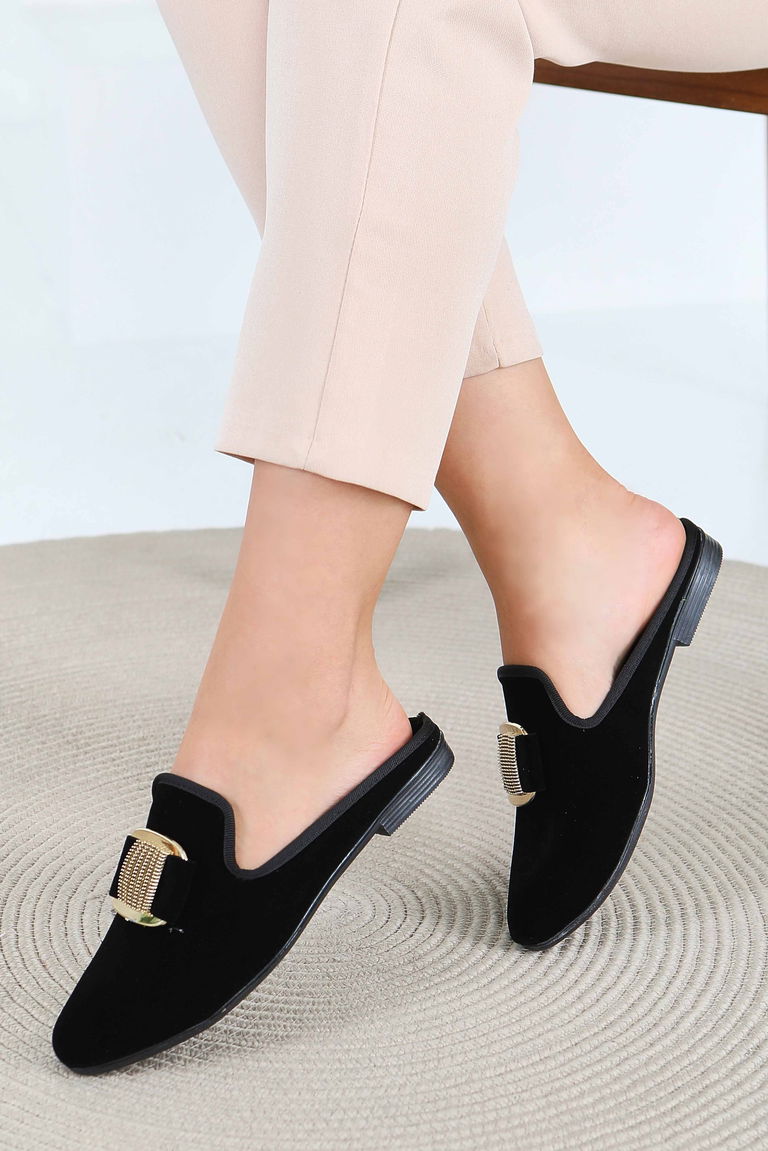 Kadın Siyah Ucu Sivri Süet Tokalı Terlik - 27786-SIYAH - TOFİSA