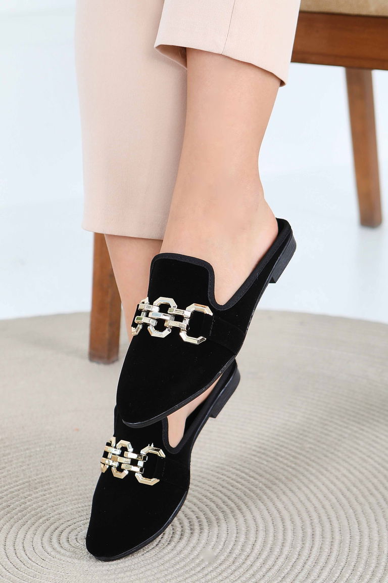 Kadın Siyah Ucu Sivri Süet Tokalı Terlik - 27788-SIYAH - TOFİSA