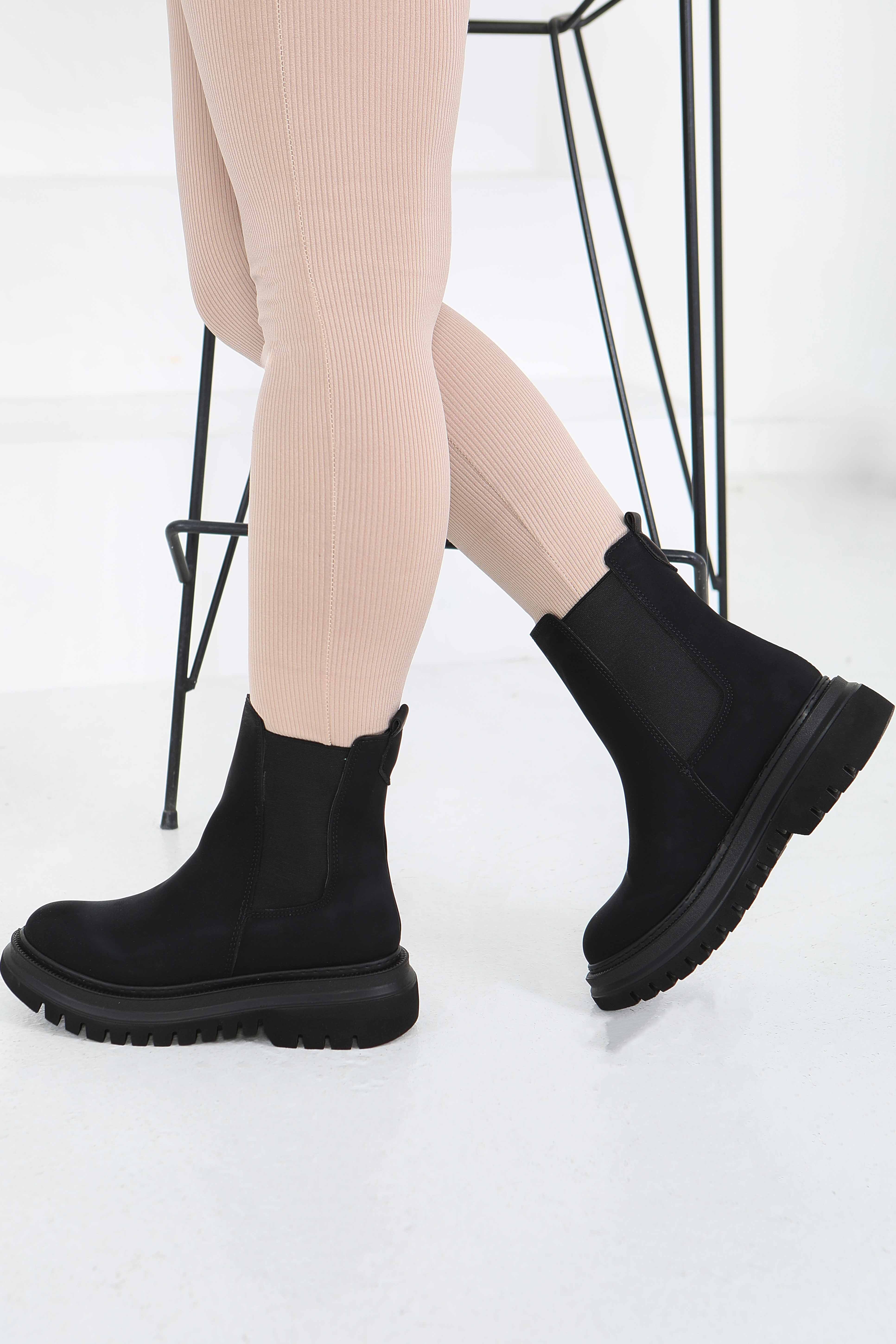 Kadın Siyah Yanları Lastikli Süet Bot - 27847-SIYAH - 3