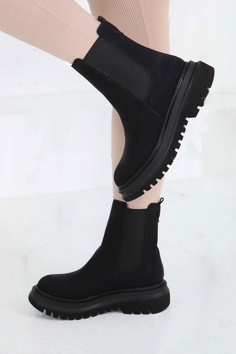 Kadın Siyah Yanları Lastikli Süet Bot - 27847-SIYAH - TOFİSA