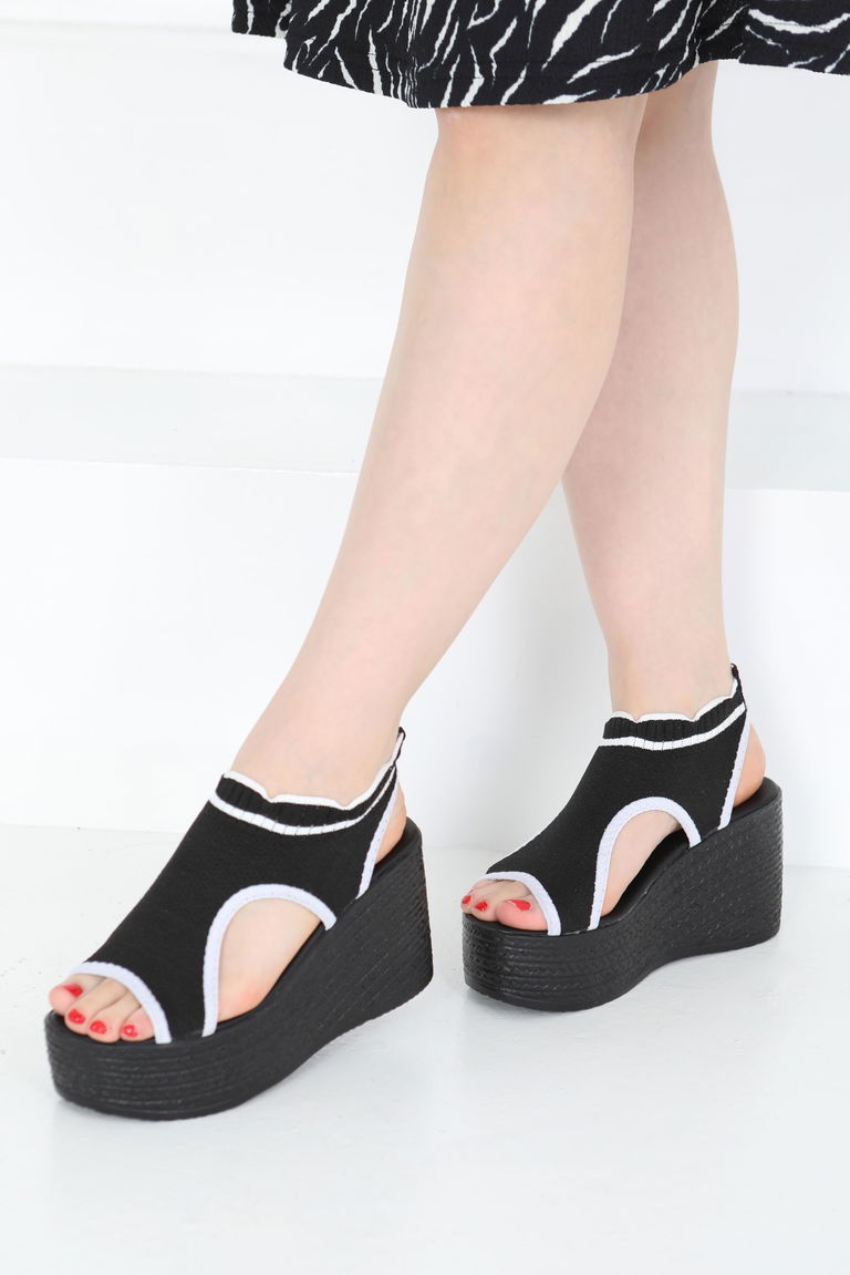 Kadın Siyah Yüksek Taban Sandelet - 27267 - TOFİSA