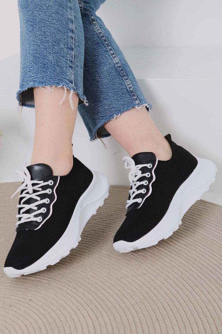 Kadın Siyah Yüksek Taban Spor Ayakkabı - 27079 - TOFİSA