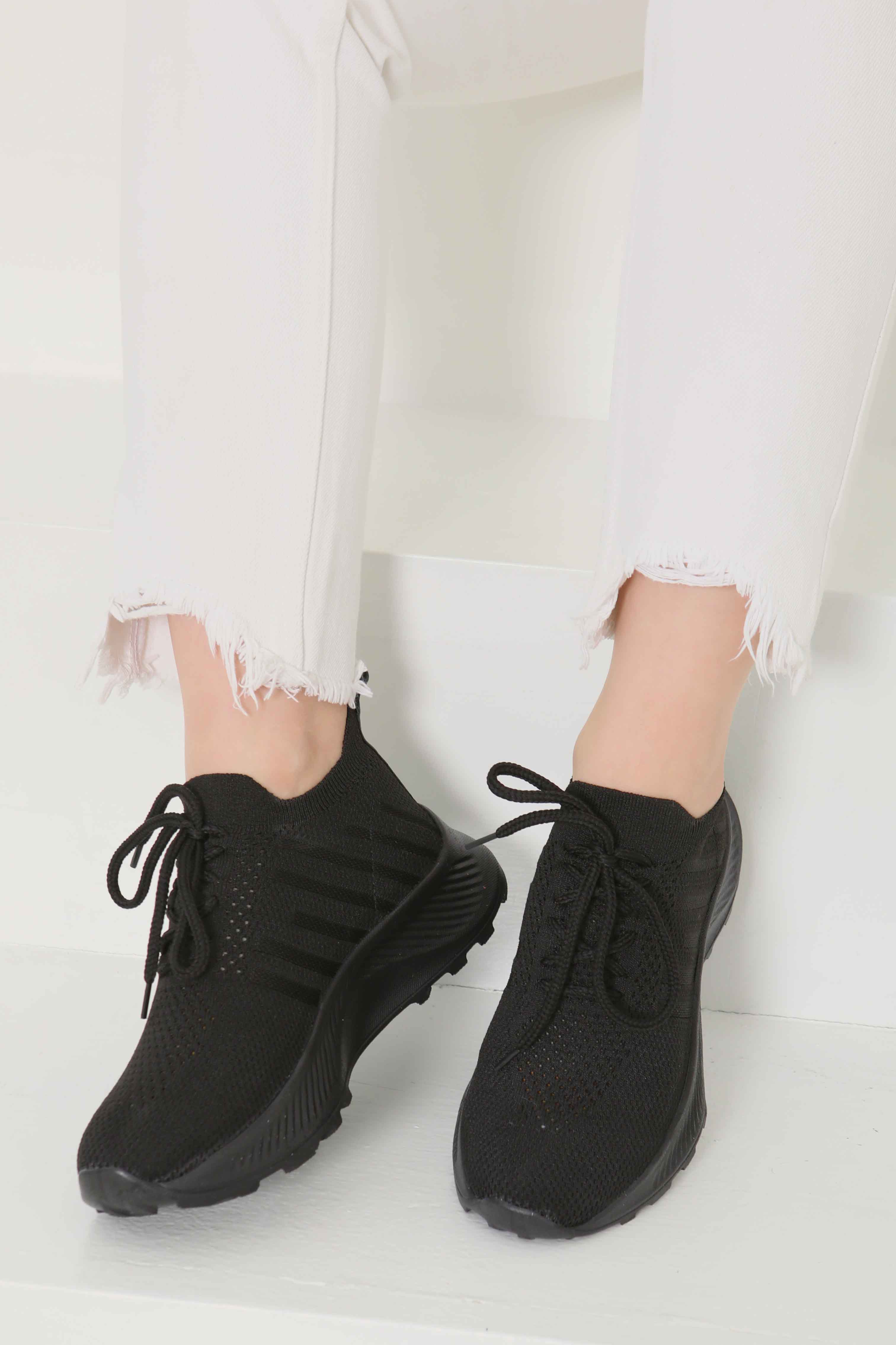 Kadın Siyah Yüksek Tabanlı Spor Ayakkabı - 27082 - 1