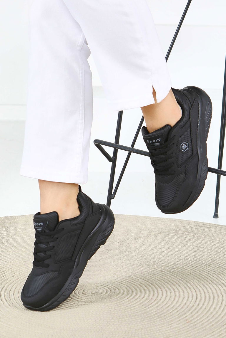 Kadın Siyah Yüksek Tabanlı Suni Deri Spor Ayakkabı - 27616 - TOFİSA