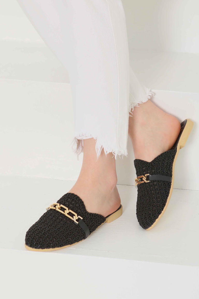 Kadın Siyah Zincir Tokalı Terlik - 27109 - TOFİSA