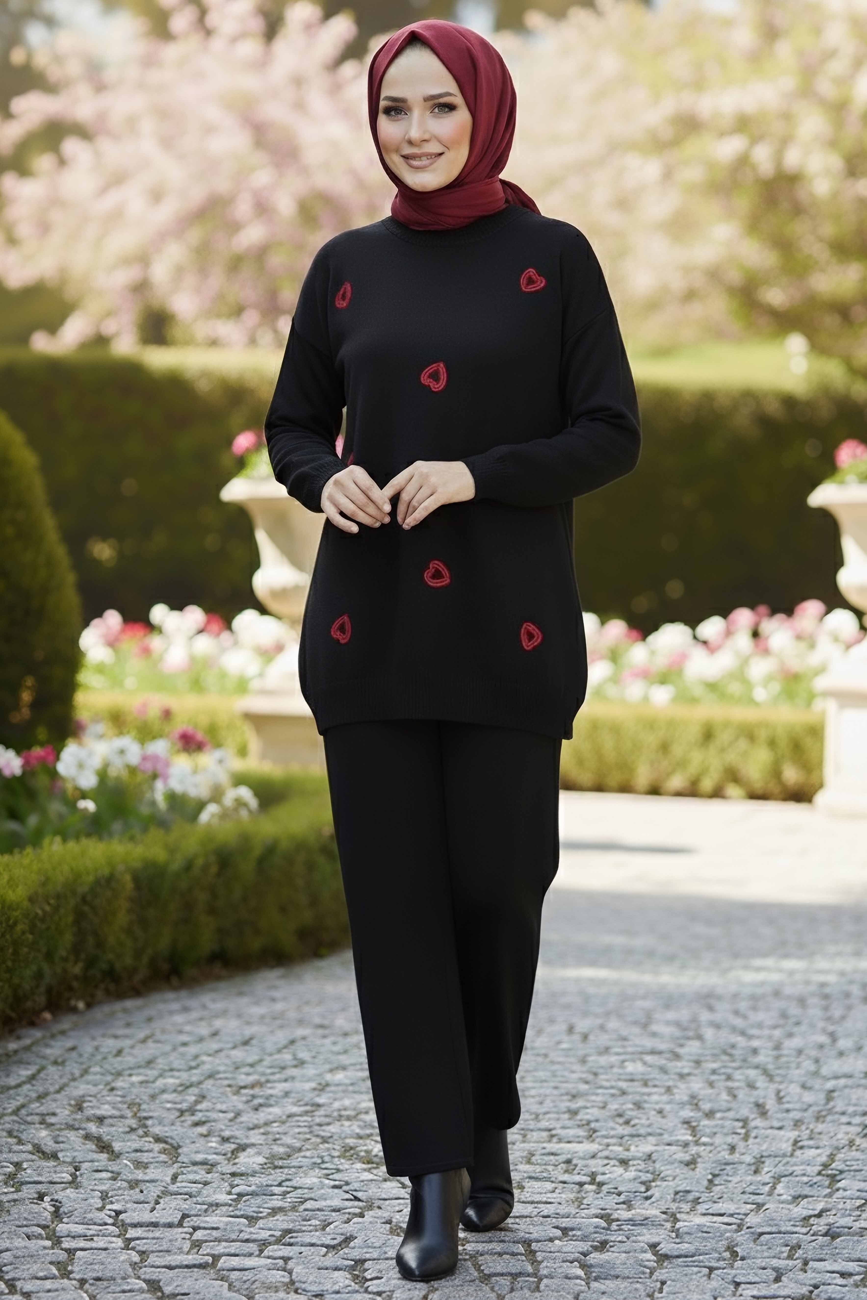 Kalp Detaylı Triko İkili Takım - 28124-SIYAH - 2