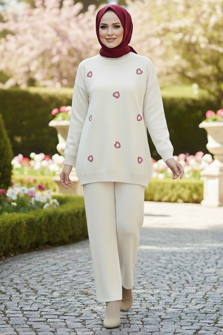 Kalp Nakışlı İkili Triko Takım - 28063-EKRU - TOFİSA