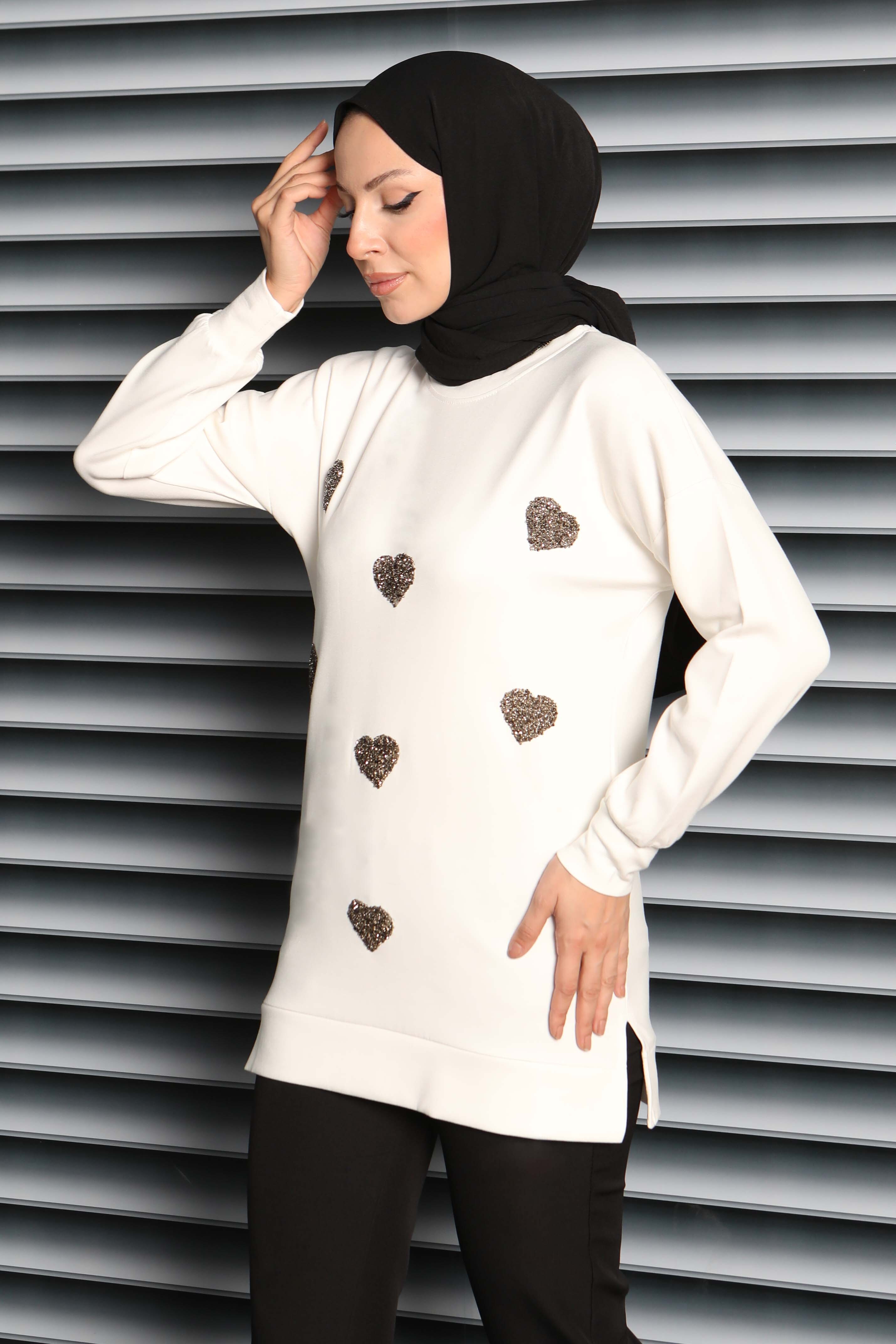 Kalp Taşlı İşlemeli Modal Tunik - 27875-BEYAZ - 2