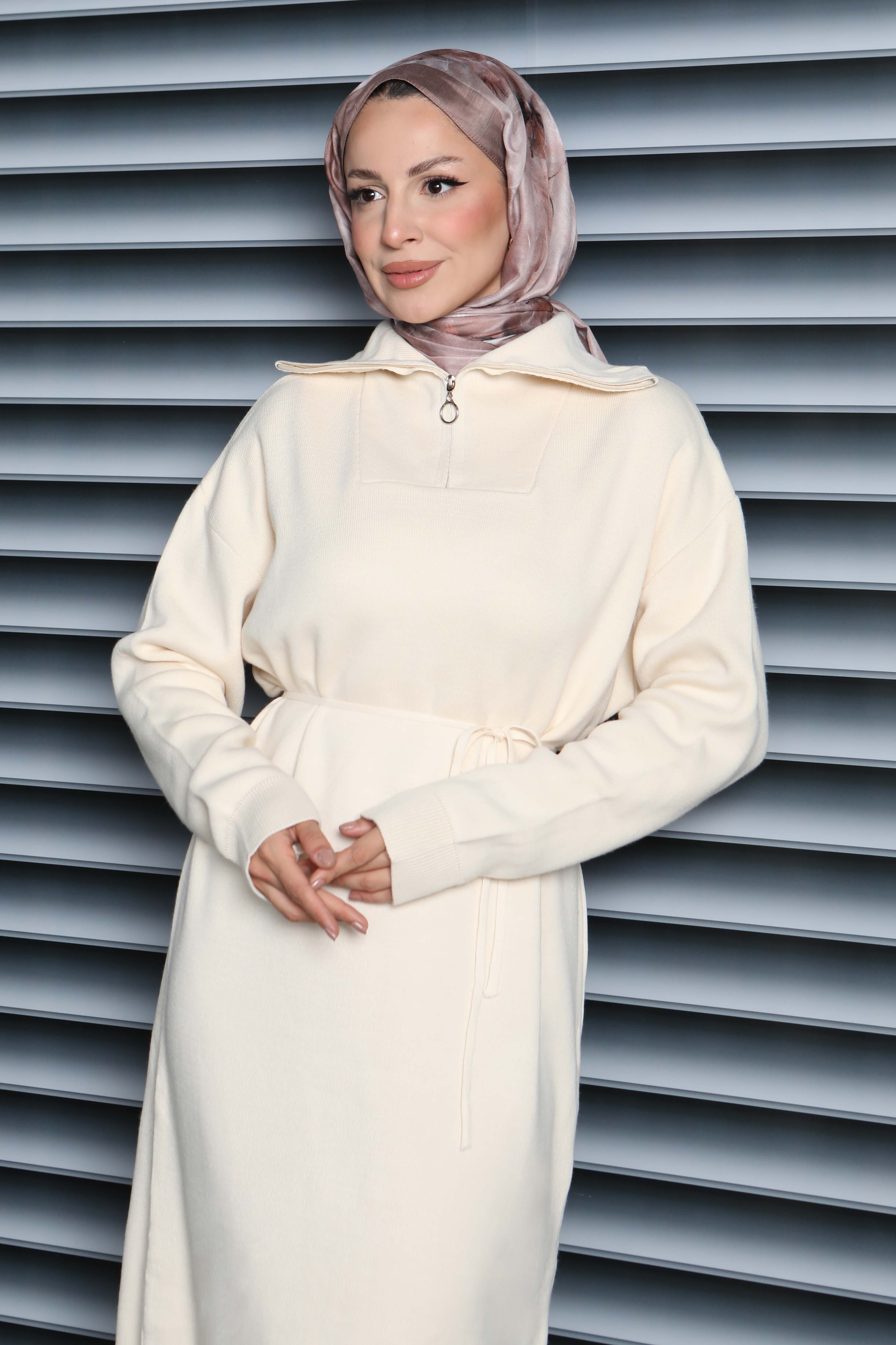 Kamyoncu Yaka Triko Elbise - 27937-KREM - 2