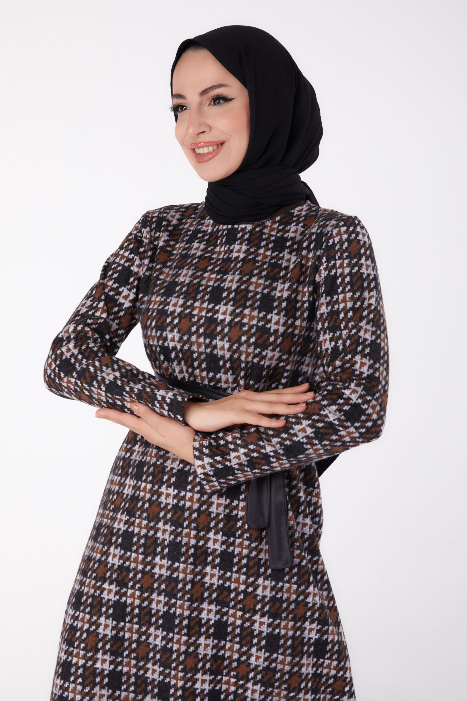 Kazayağı Desenli Kuşaklı Elbise - 27756-KAHVE - 3