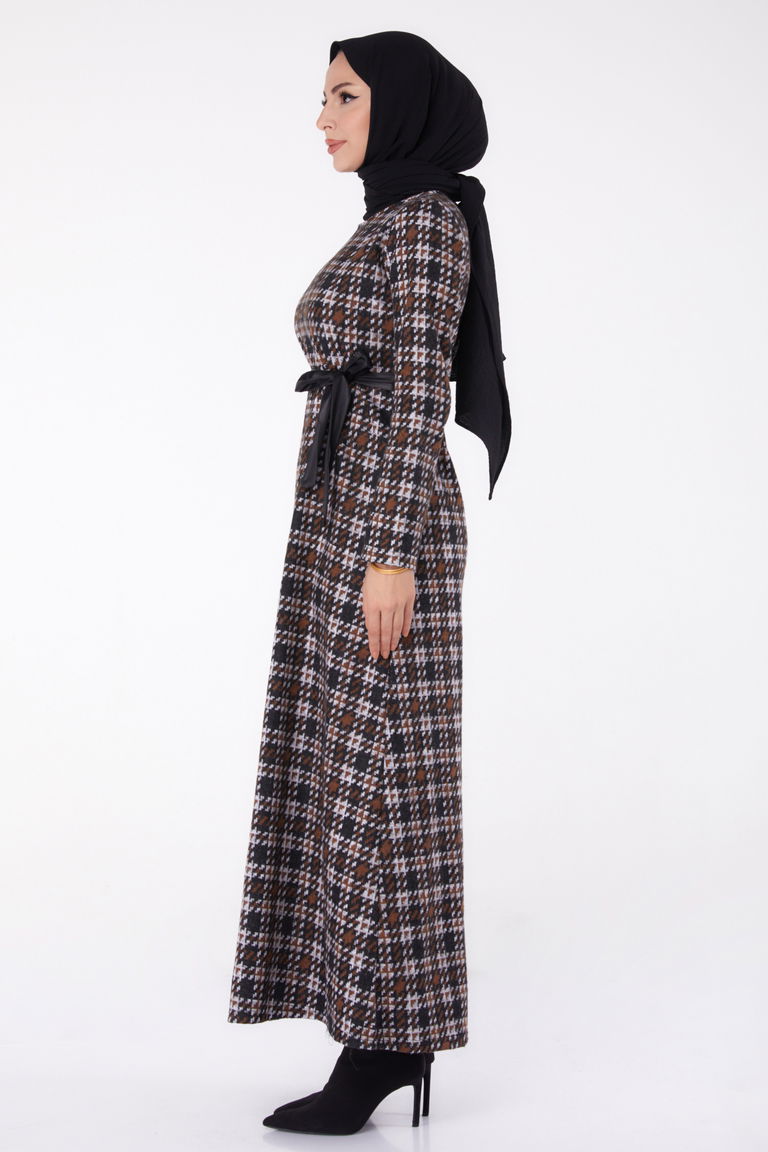 Kazayağı Desenli Kuşaklı Elbise - 27756-KAHVE - TOFİSA