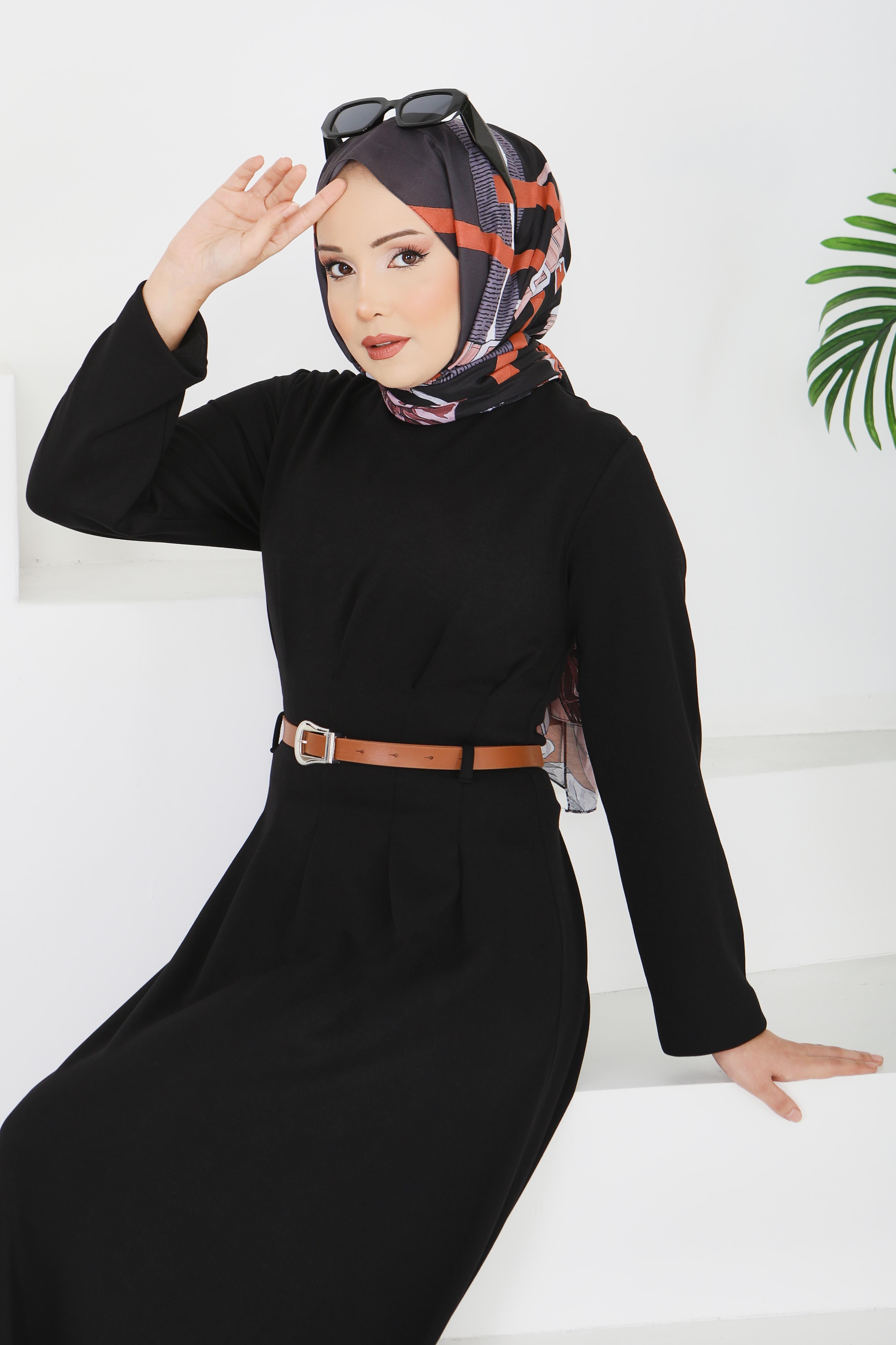 Kemerli Pile Detaylı Elbise - 28228-SIYAH - 2