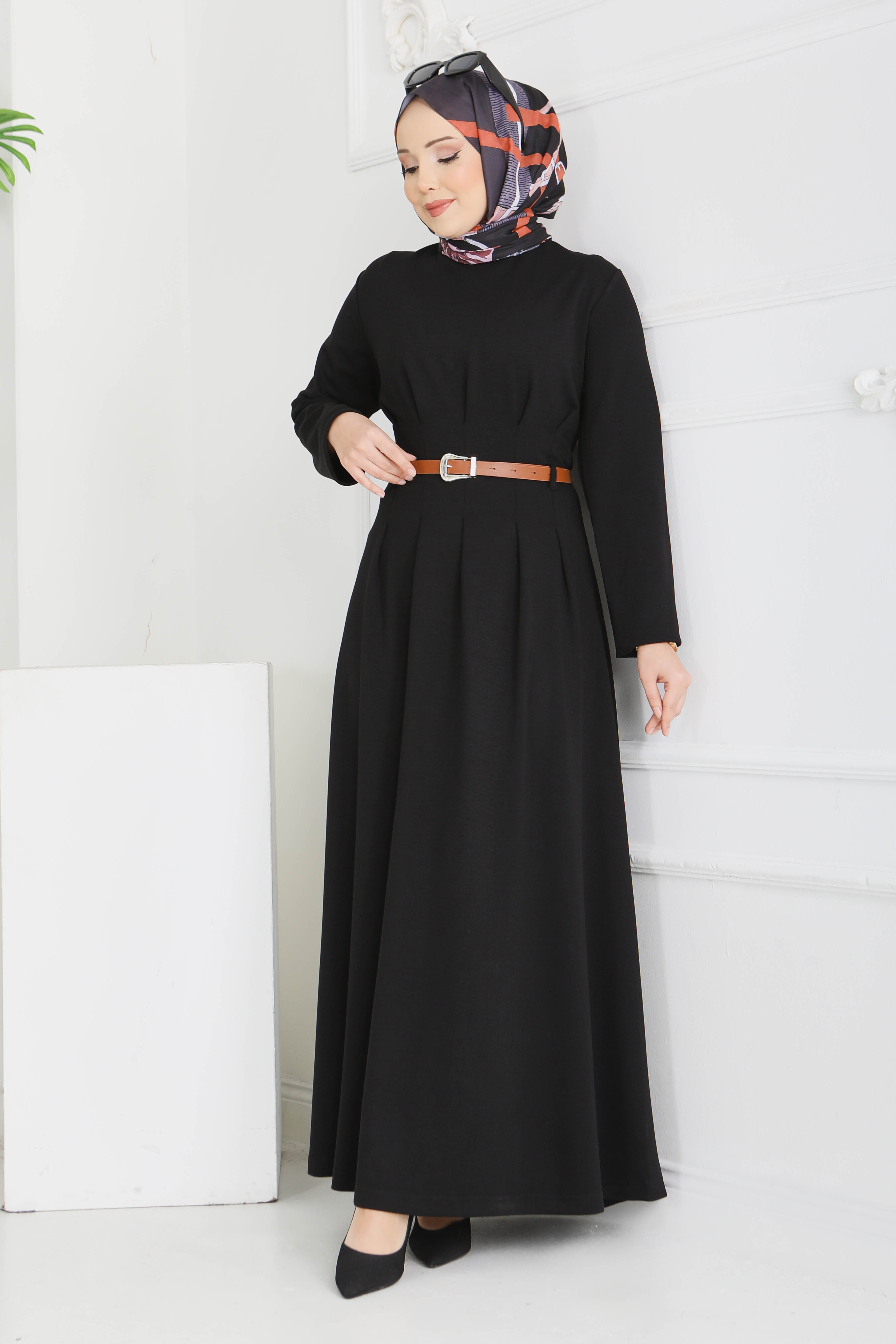 Kemerli Pile Detaylı Elbise - 28228-SIYAH - 4