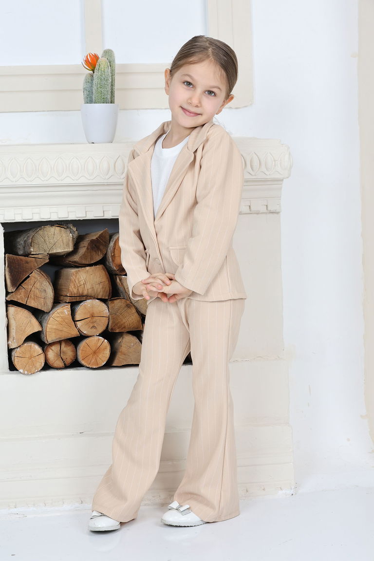 Kız Çocuk Bej Kız Çocuk Kruvaze Yaka Çizgili Cep Detay Ceket ve Salaş Pantolon Üçlü Alt Üst Takım Takım - 26818 - TOFİSA