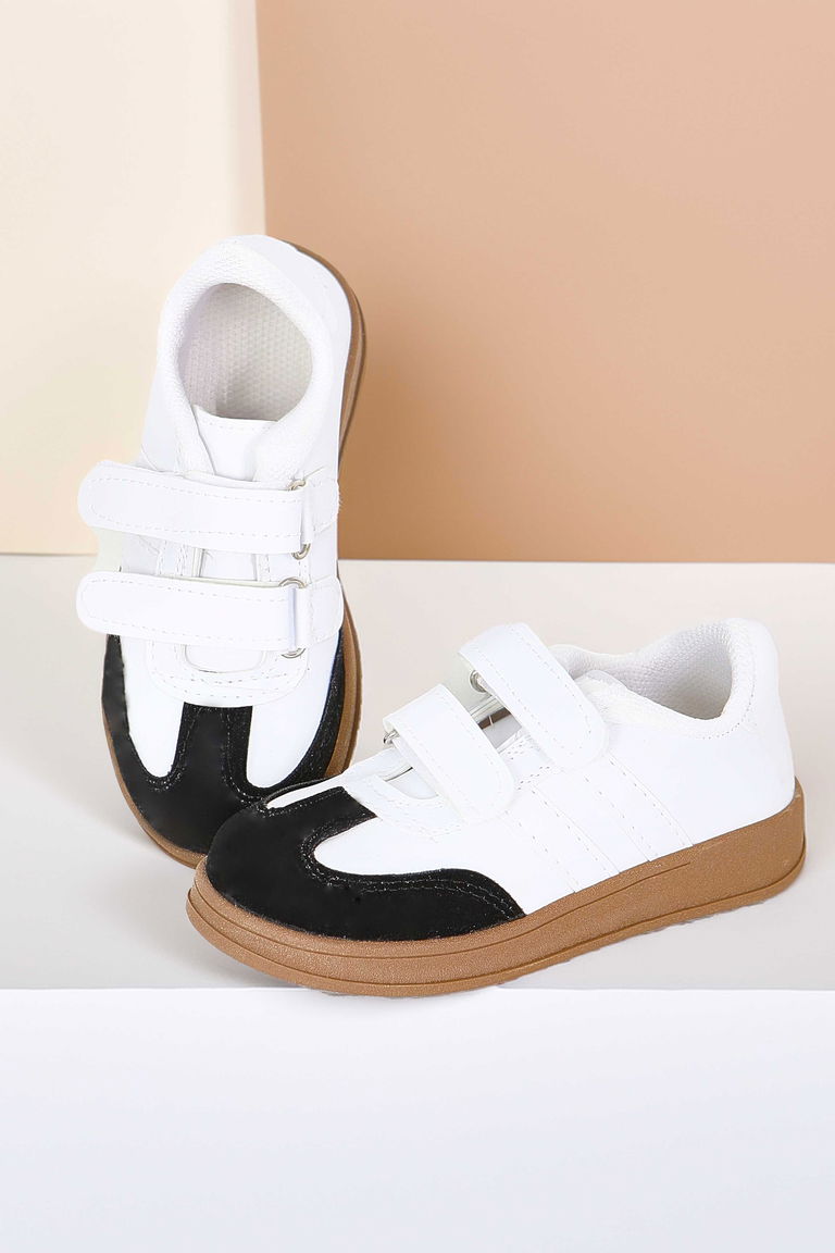 Kız Çocuk Beyaz Beyaz Siyah Çocuk Süet Detaylı Ayakkabı - 27481 - TOFİSA