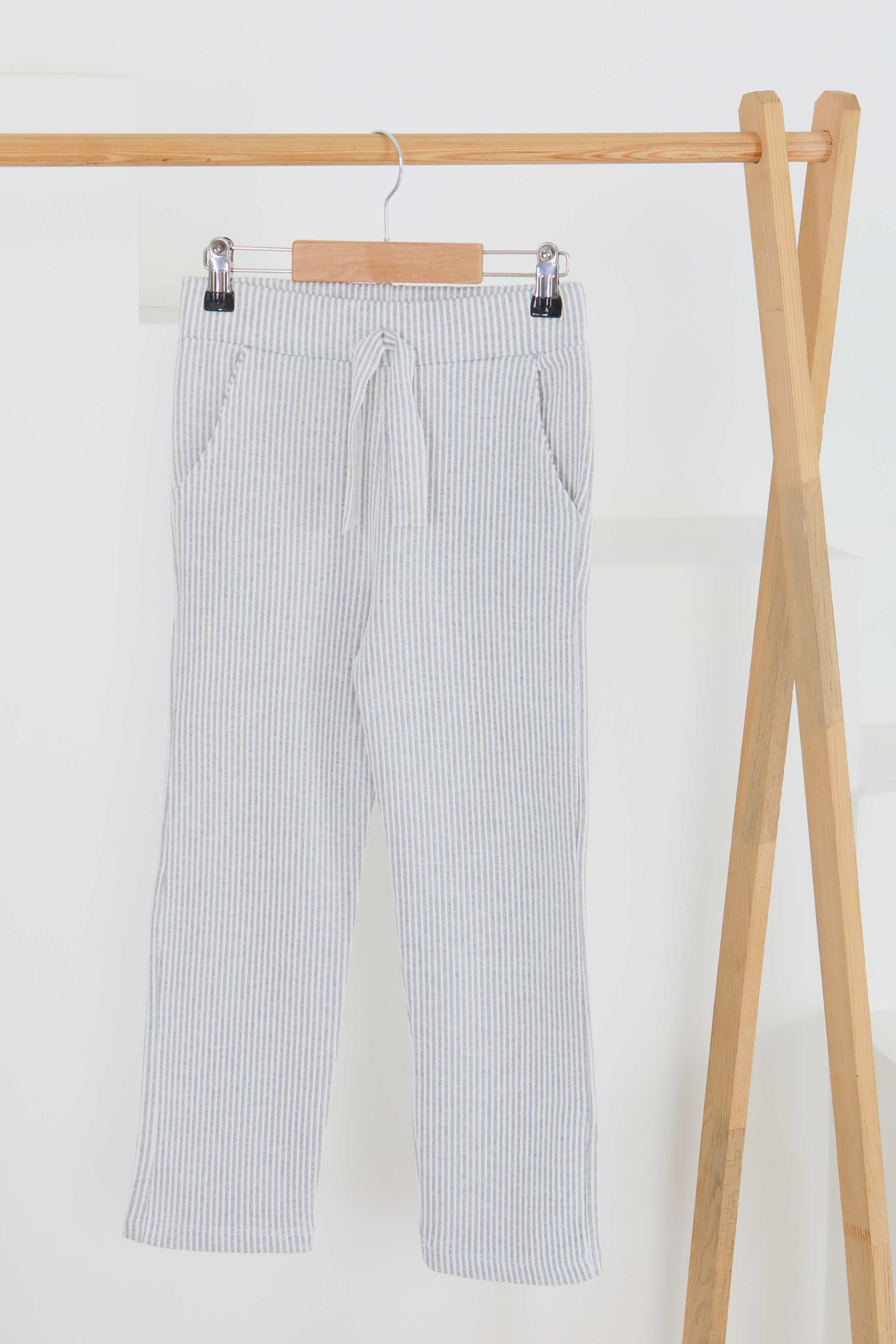 Kız Çocuk Gri Çizgili Cepli Pantolon - 27450 - 1