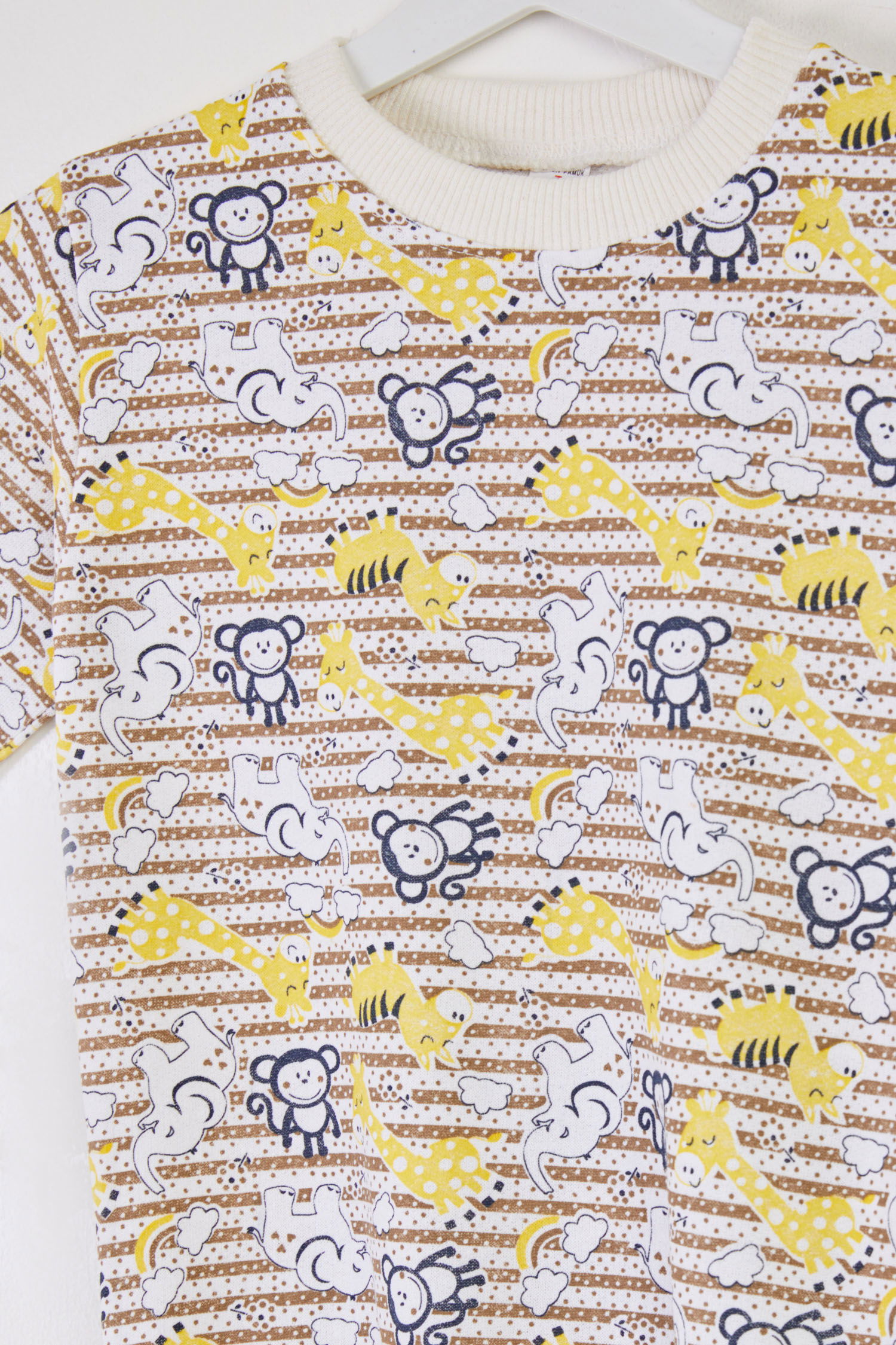 Kız Çocuk Kahve Baskılı Pijama Takımı - 26310 - 2