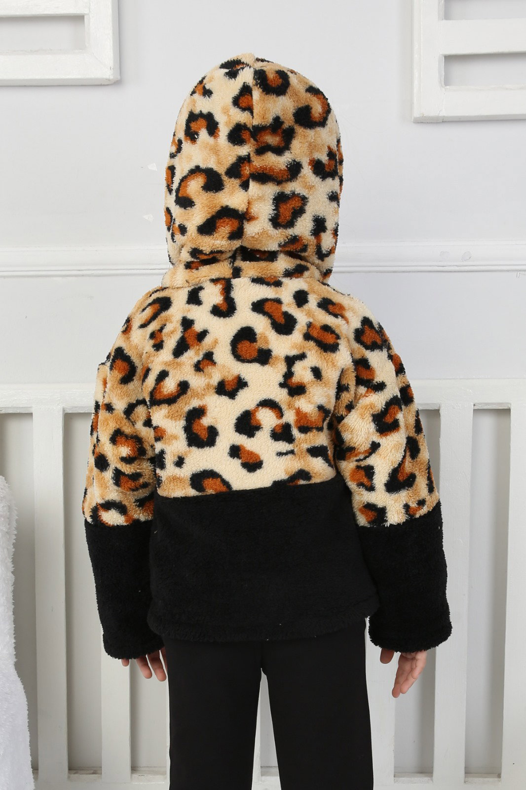 Kız Çocuk Leopar Garnili Peluş Mont - 26700 - 5