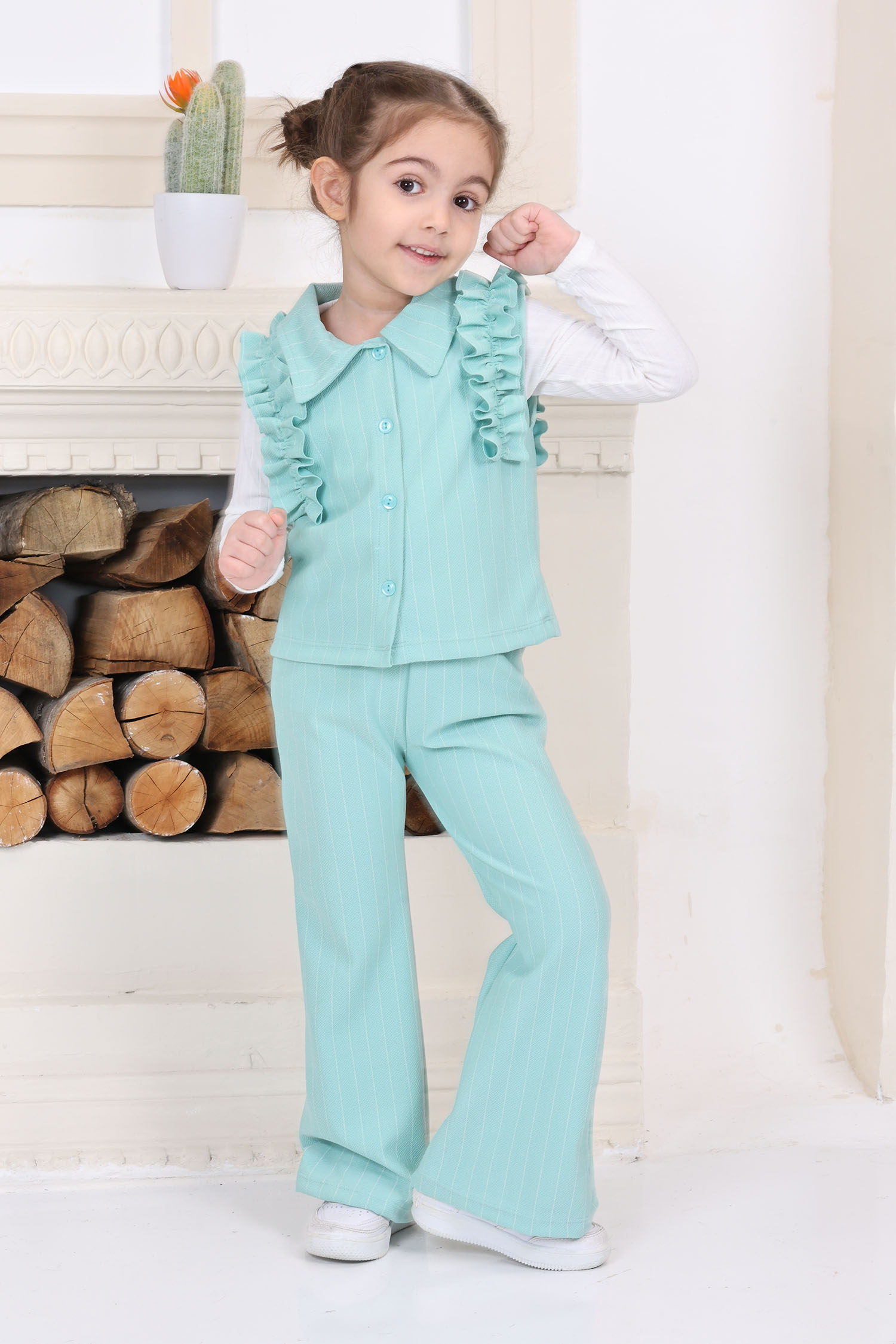 Kız Çocuk Mint Kız Çocuk Çizgili Omuz Detay Düğmeli Yelek ve Salaş Pantolon Alt Üst Takım - 26819 - 2