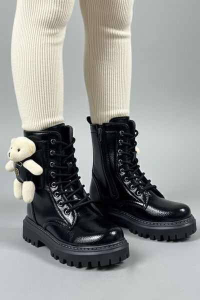 Kız Çocuk Parlak Siyah Yanda Ayıcık Detaylı Çizme - 28036-PARLAK-SIYAH 