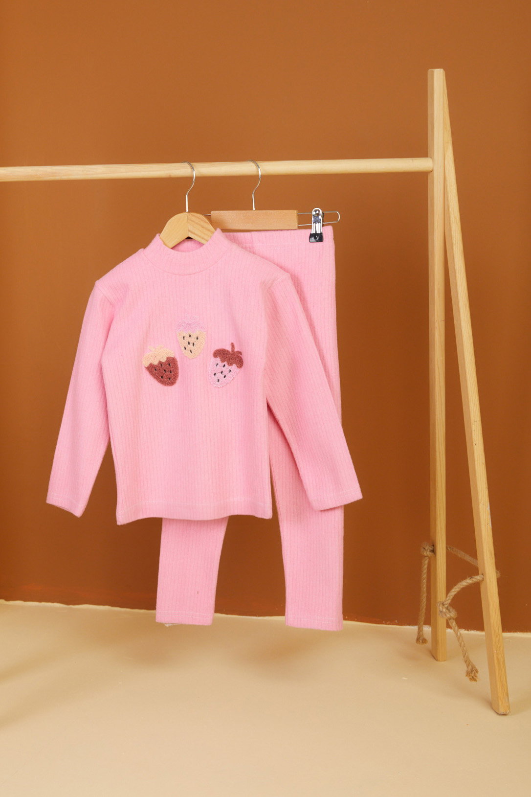 Kız Çocuk Pembe Çilek Nakışlı İkili Takım - 26552 - 1