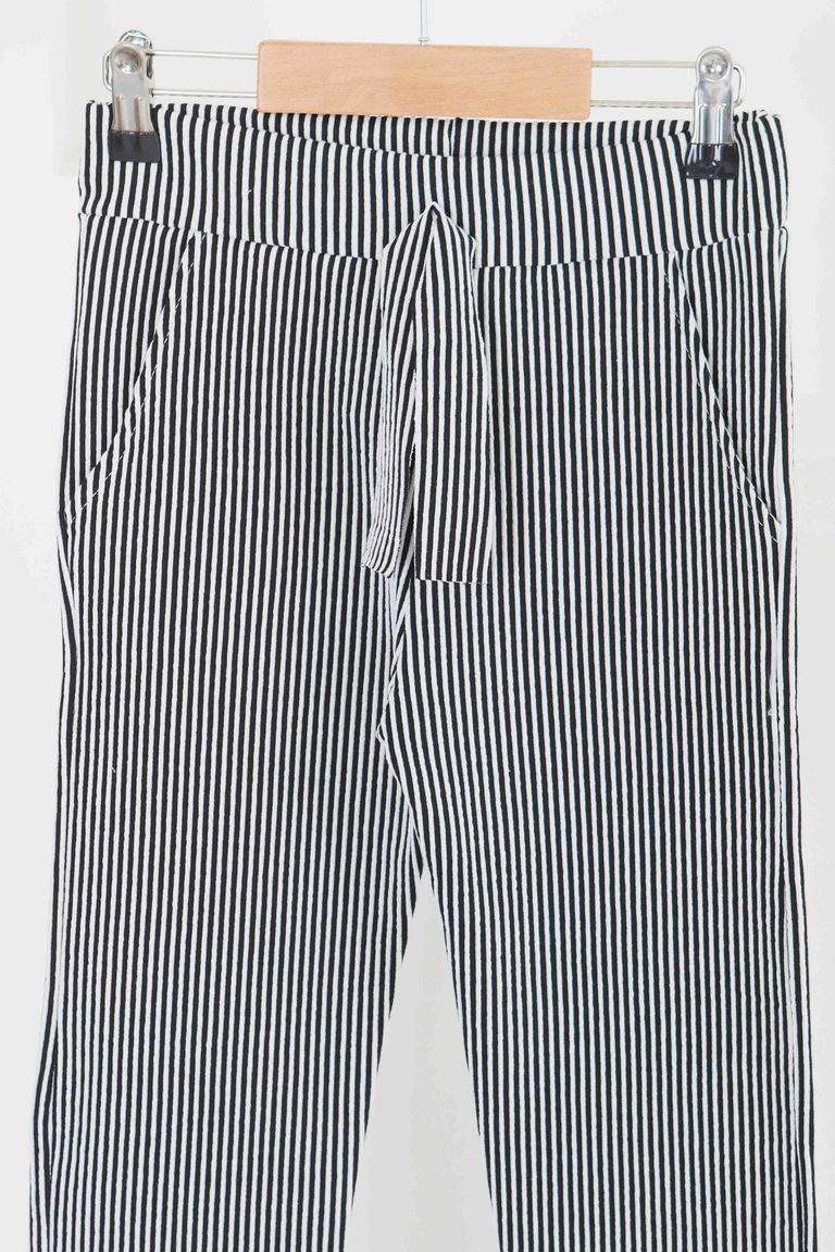 Kız Çocuk Siyah Çizgili Cepli Pantolon - 27450 - TOFİSA