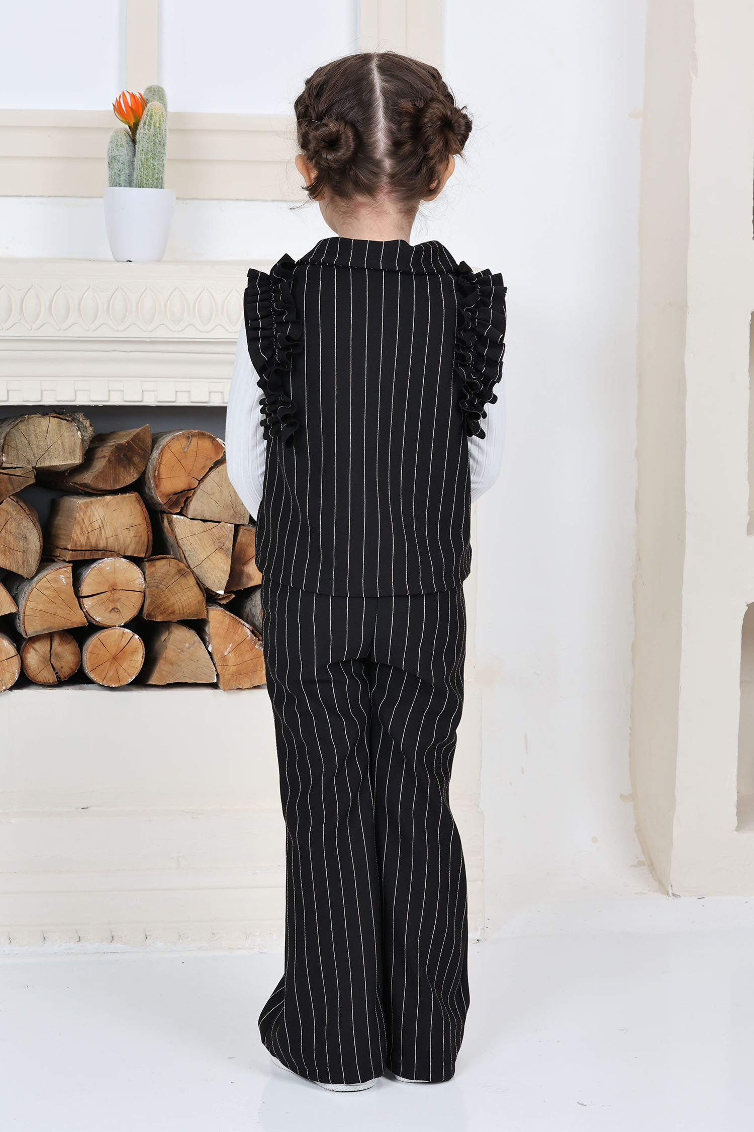 Kız Çocuk Siyah Kız Çocuk Çizgili Omuz Detay Düğmeli Yelek ve Salaş Pantolon Alt Üst Takım - 26819 - 4