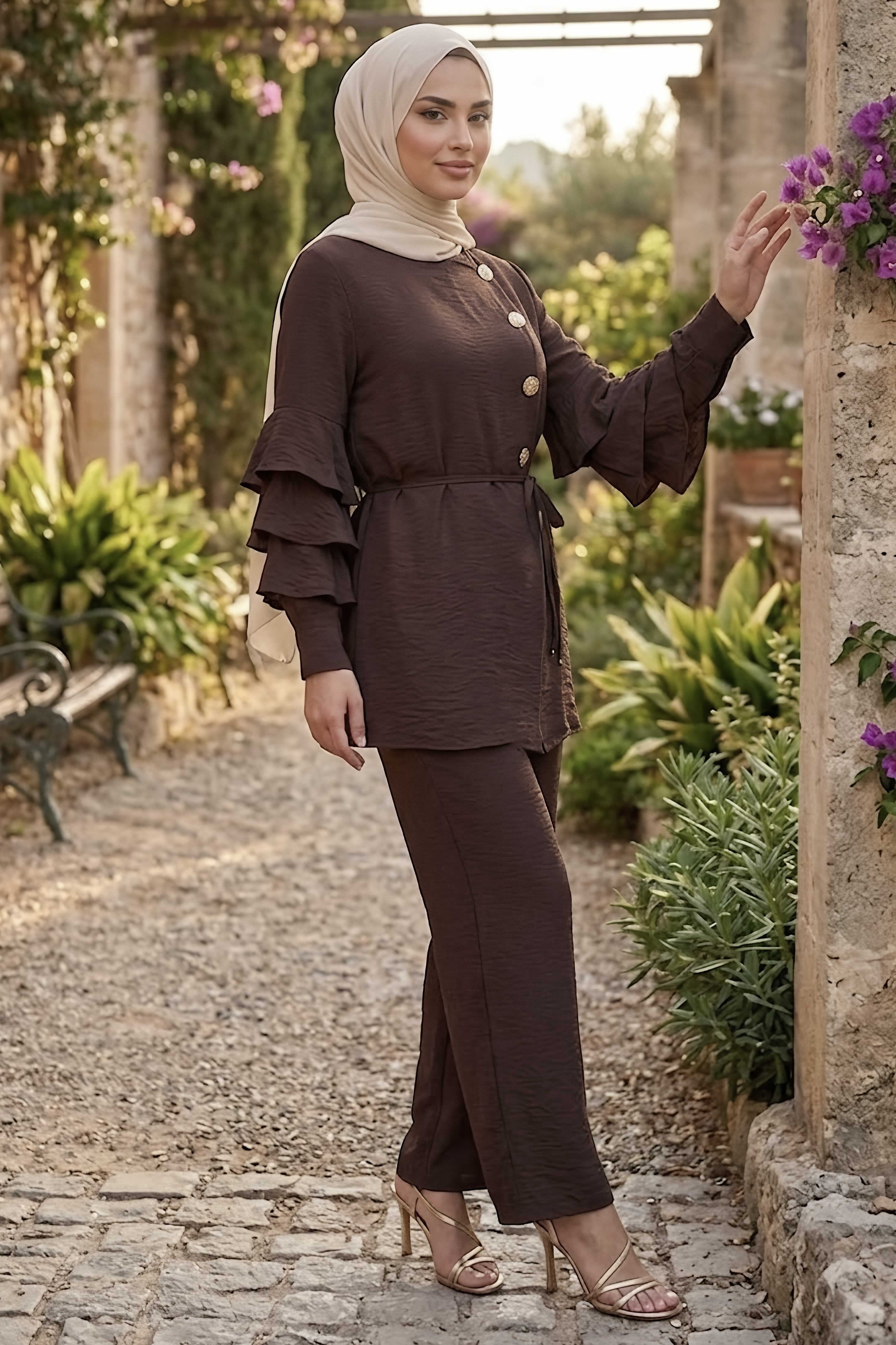 Kolları Kat Kat Yandan Düğmeli Takım Kahve - 28579-KAHVE - 1
